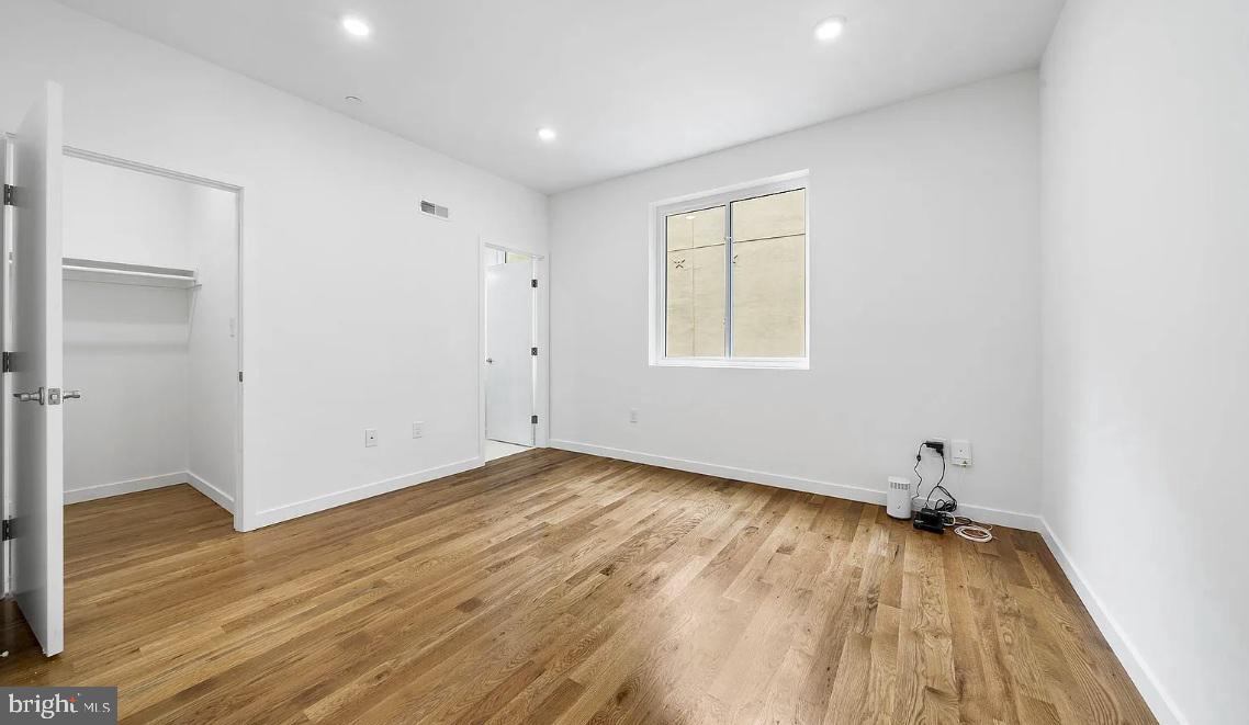 MANTUA - Residential Lease