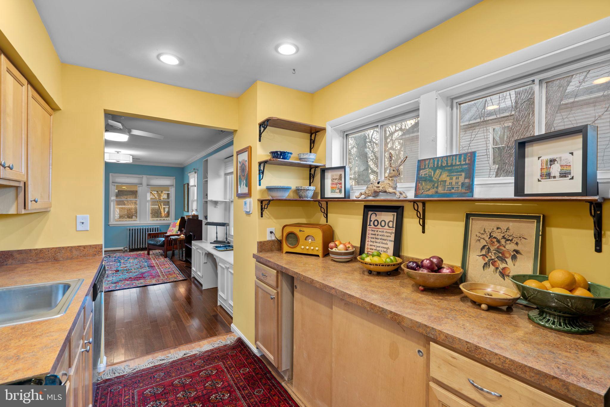 HYATTSVILLE HILLS - Residential