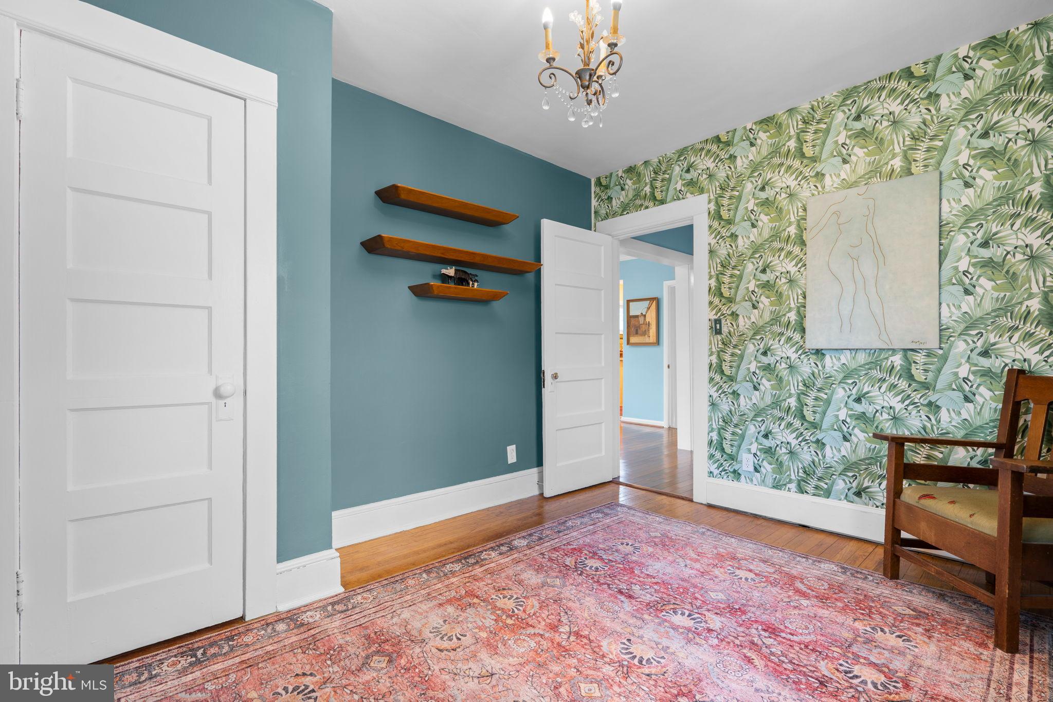 HYATTSVILLE HILLS - Residential