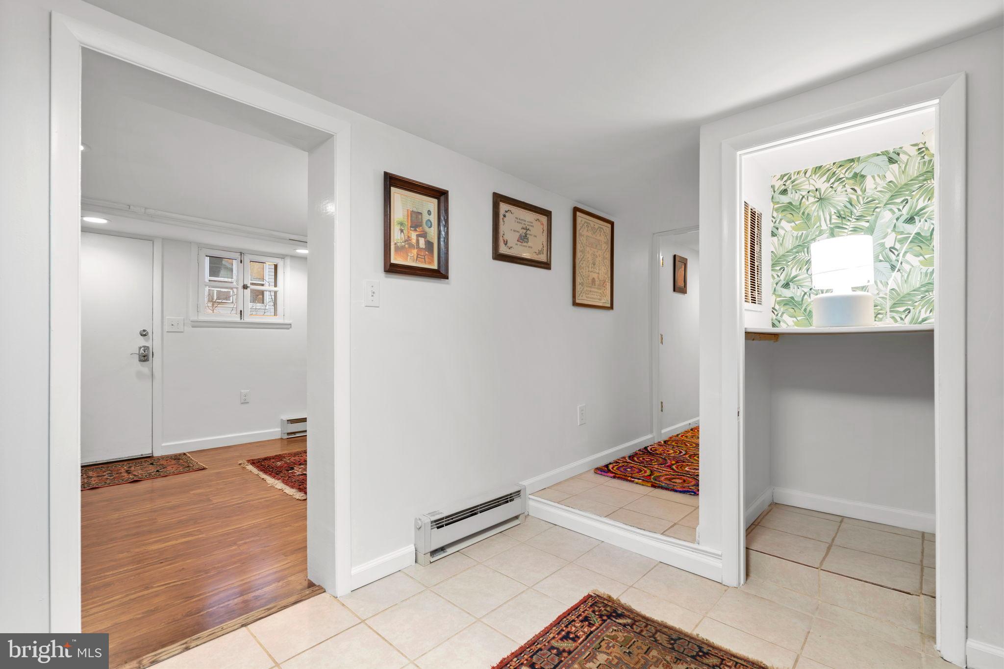 HYATTSVILLE HILLS - Residential