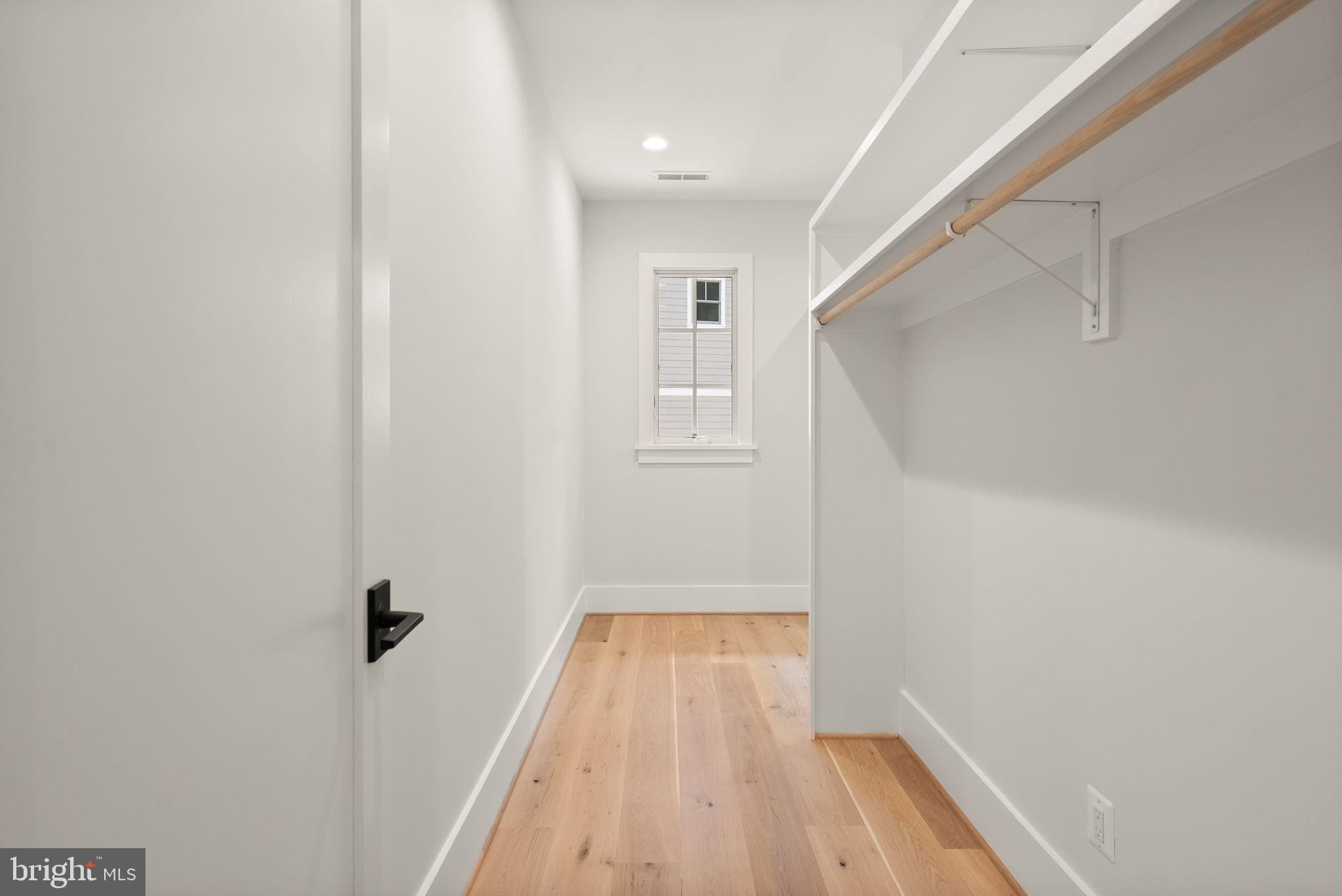 LEE HEIGHTS - Residential