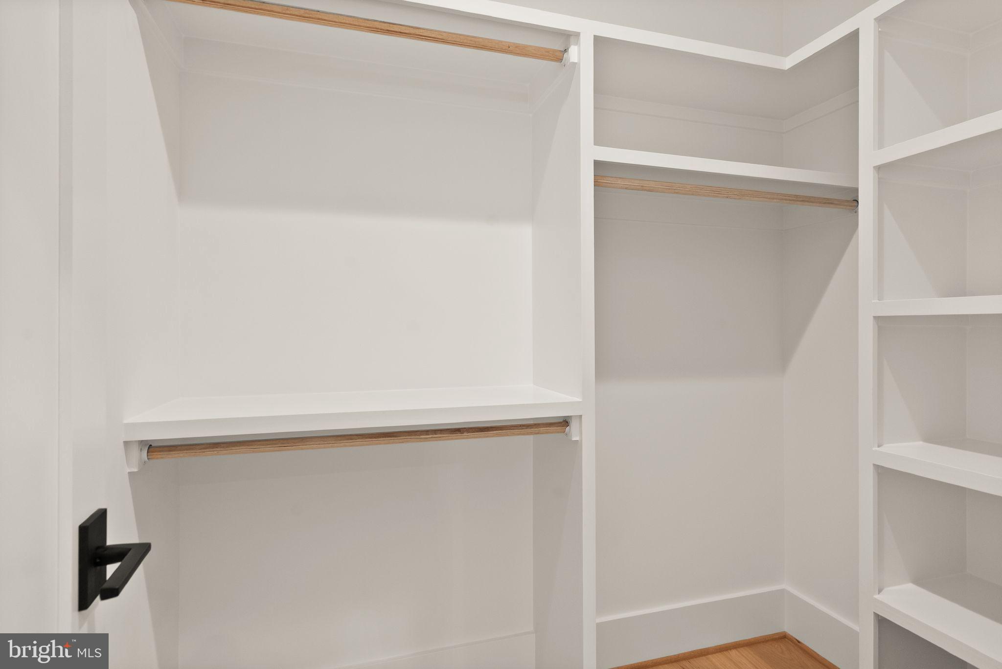 LEE HEIGHTS - Residential