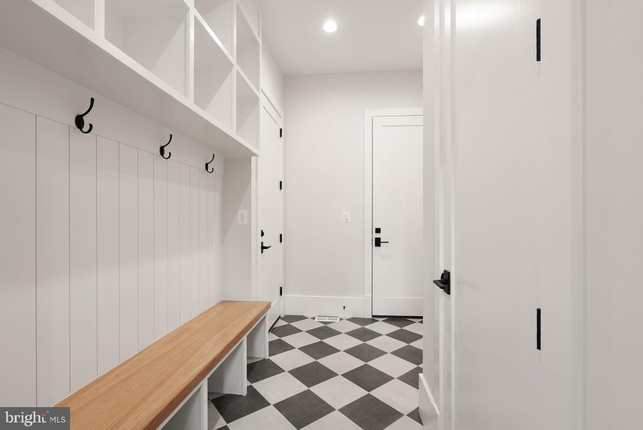 LEE HEIGHTS - Residential