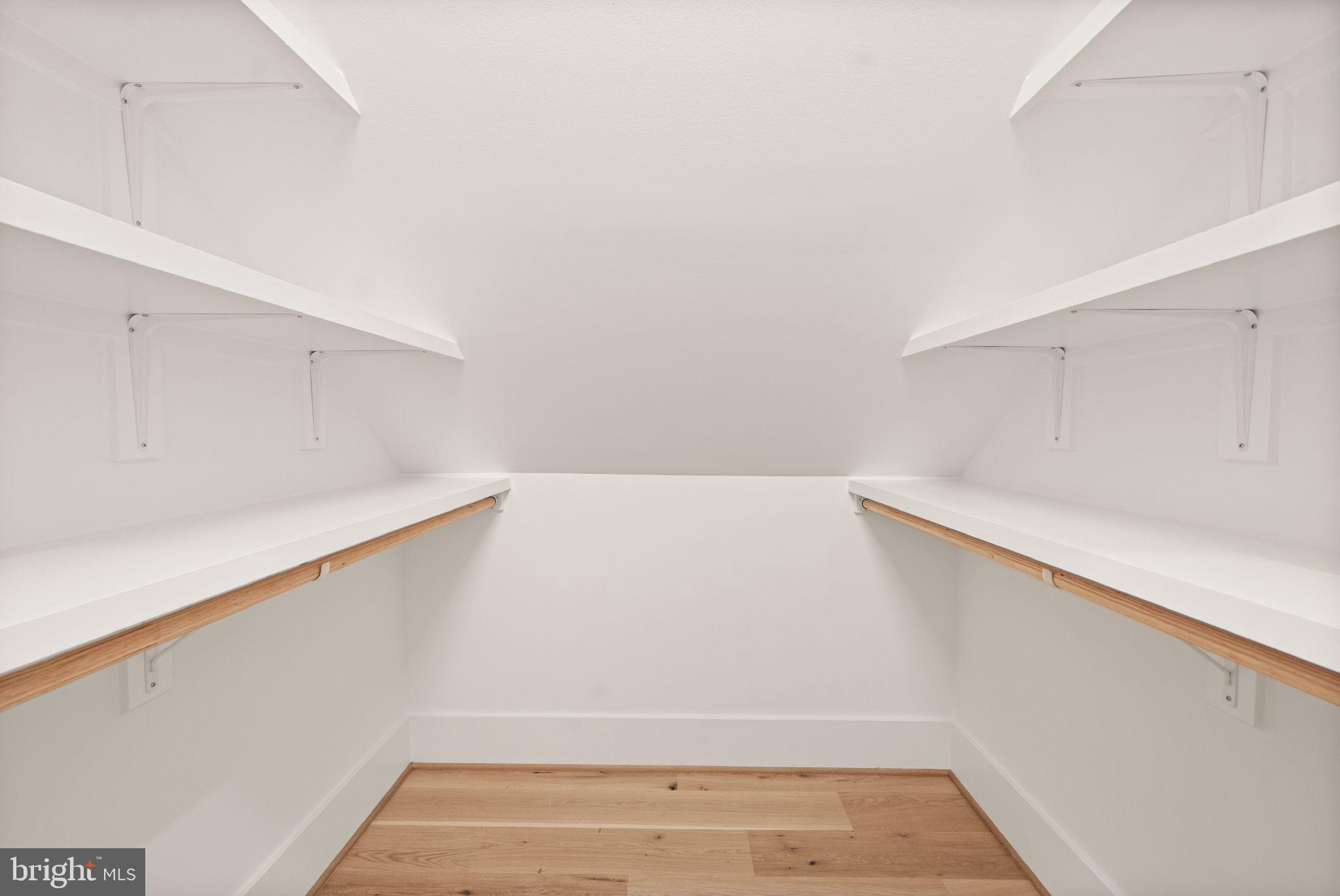 LEE HEIGHTS - Residential