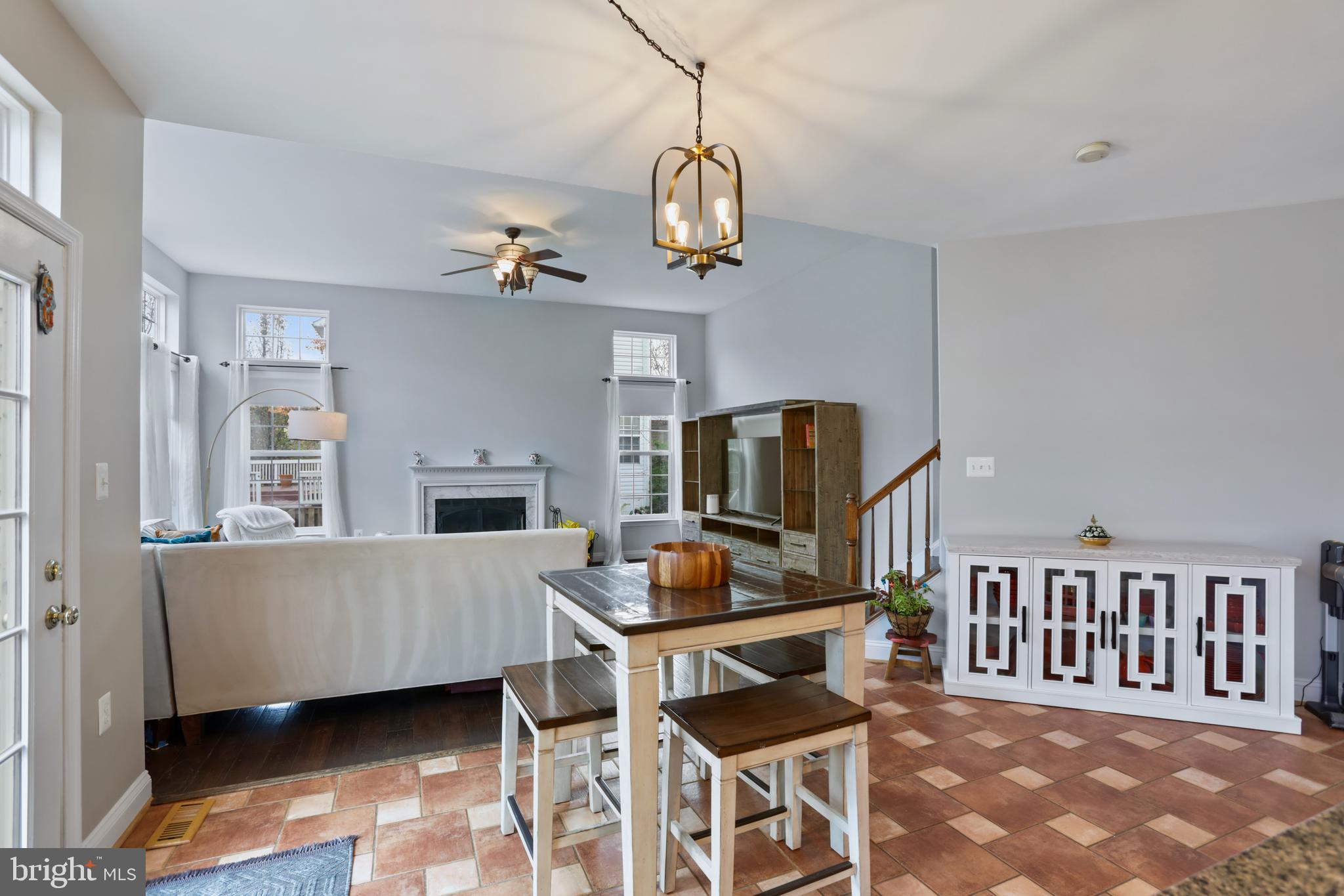 POTOMAC CROSSING - Residential