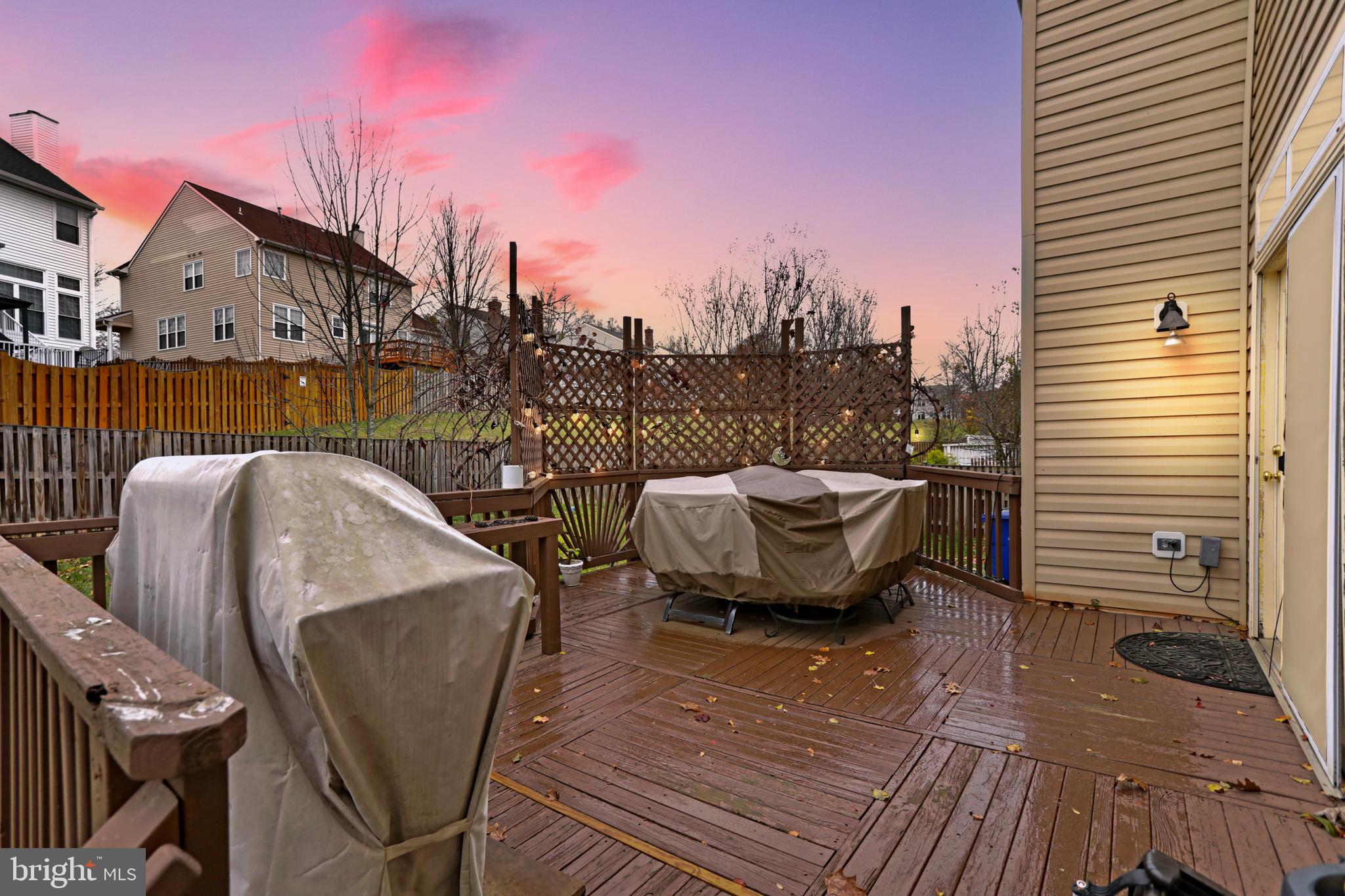 POTOMAC CROSSING - Residential