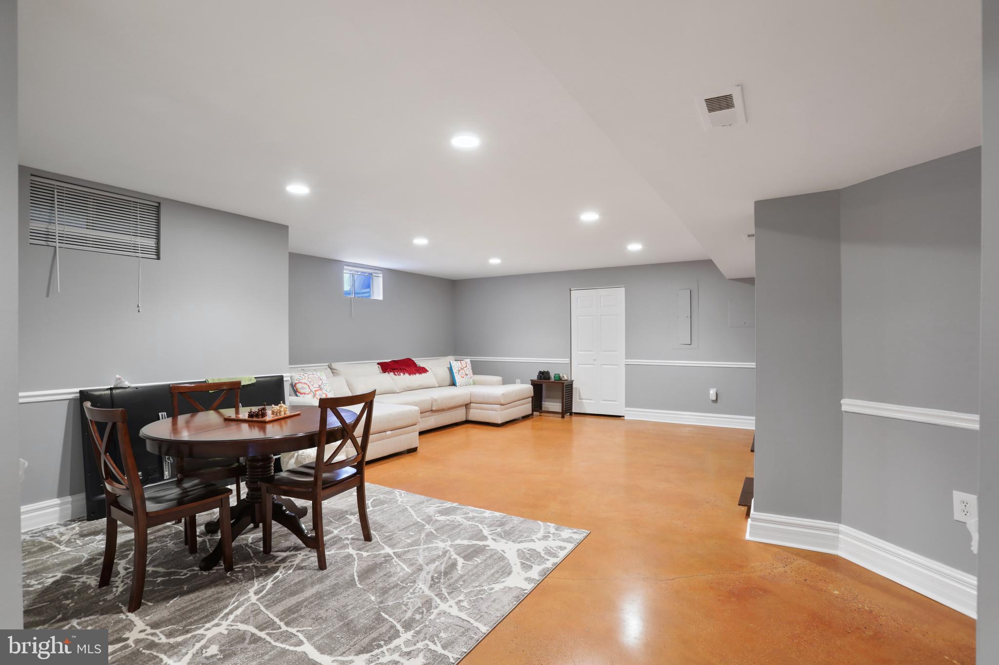 POTOMAC CROSSING - Residential