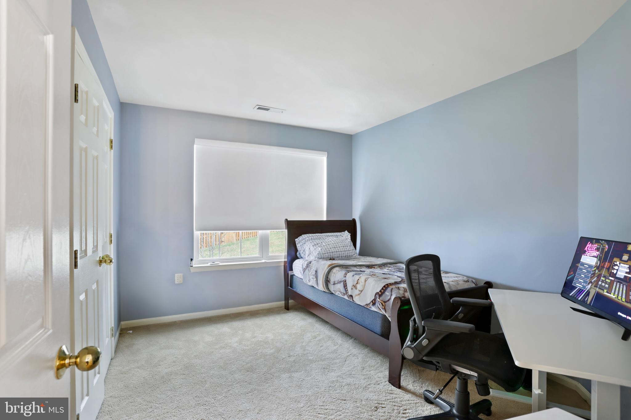 POTOMAC CROSSING - Residential