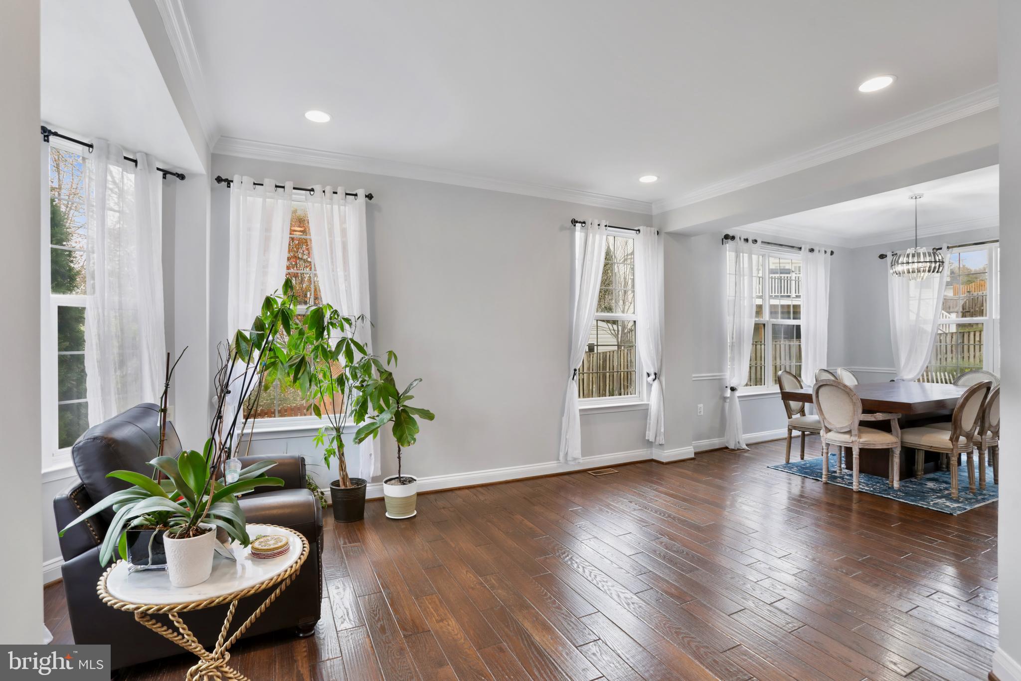 POTOMAC CROSSING - Residential