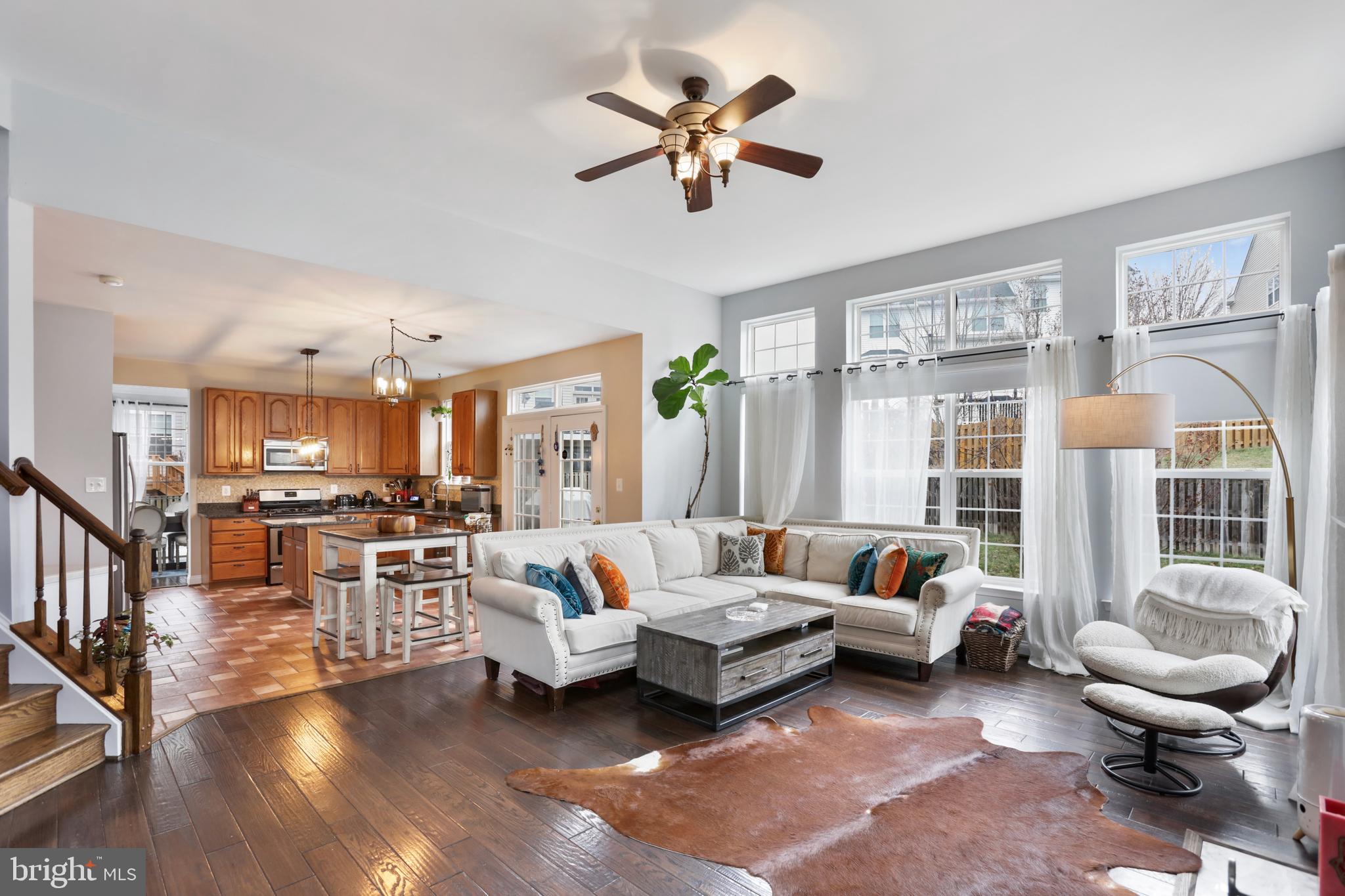 POTOMAC CROSSING - Residential