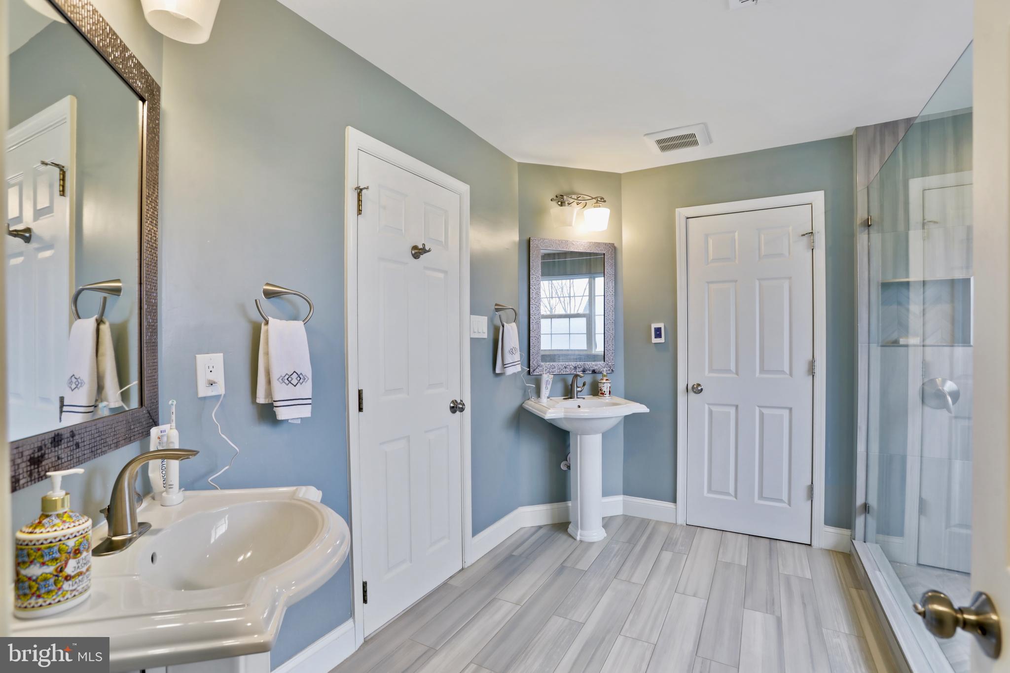 POTOMAC CROSSING - Residential