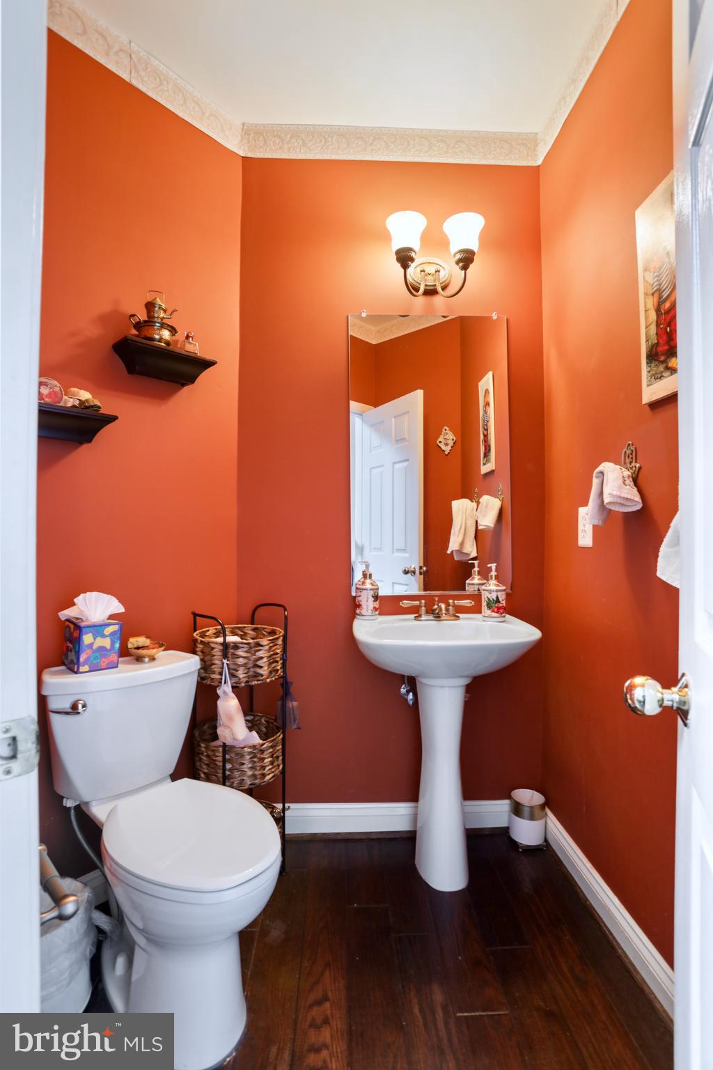 POTOMAC CROSSING - Residential