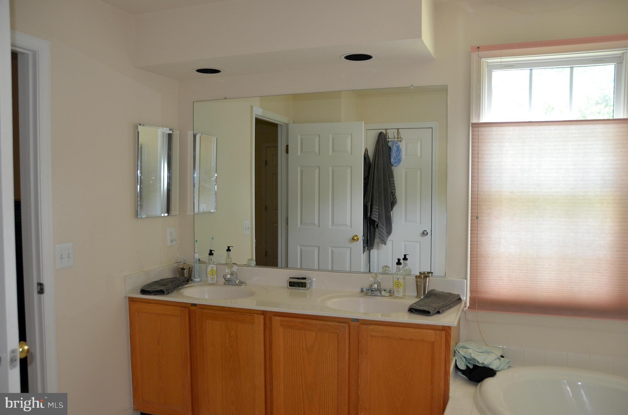 ROSSLARE - Residential Lease