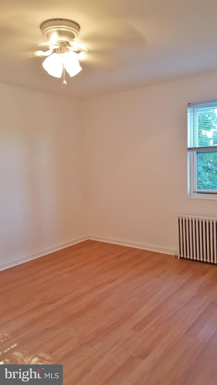 FOREST HILLS - Residential Lease