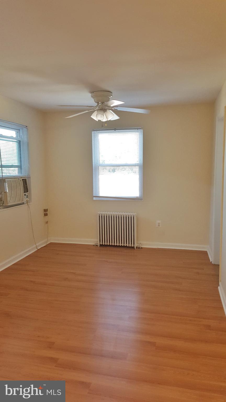 FOREST HILLS - Residential Lease