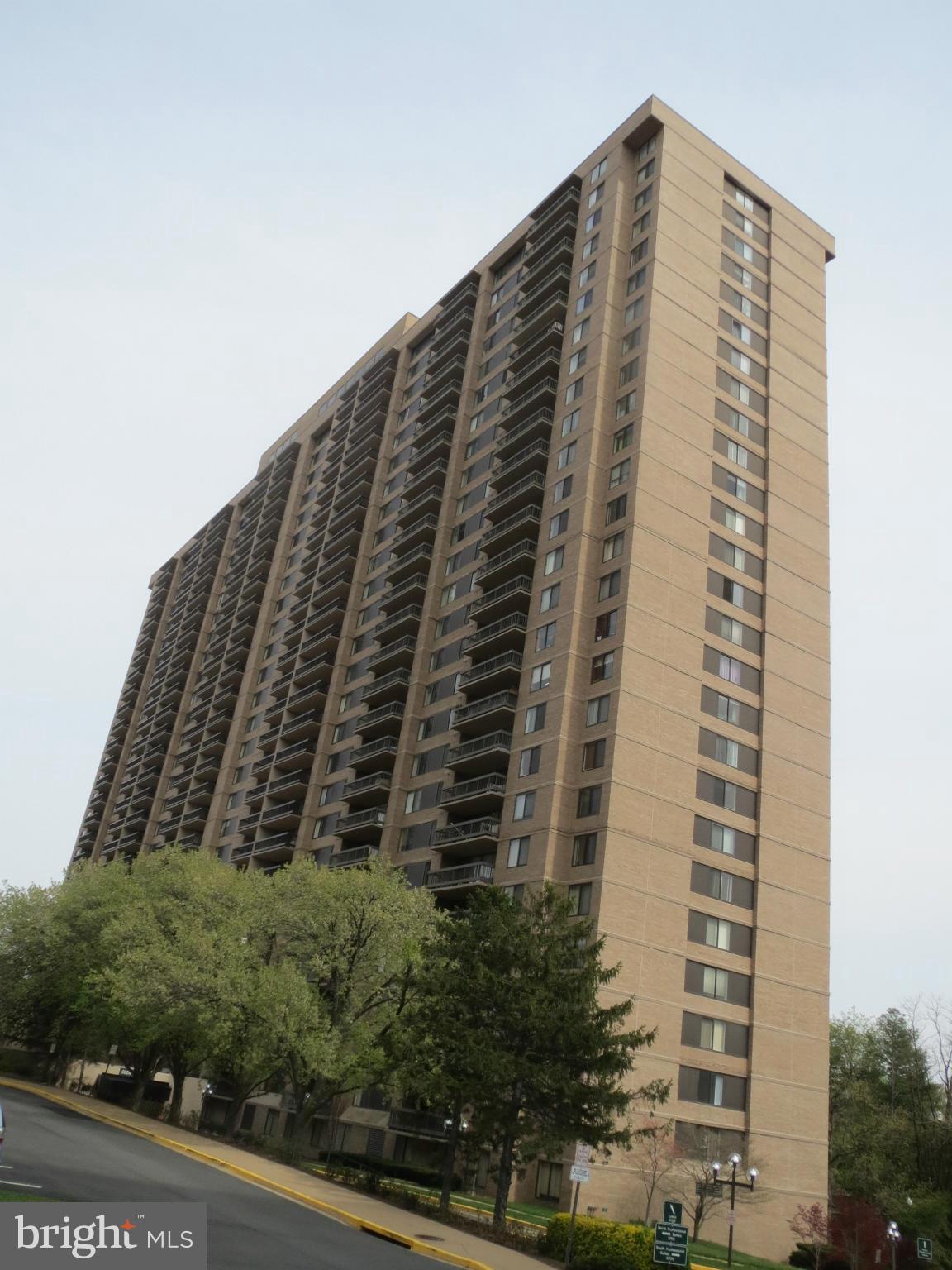 SKYLINE PLAZA - Residential Lease