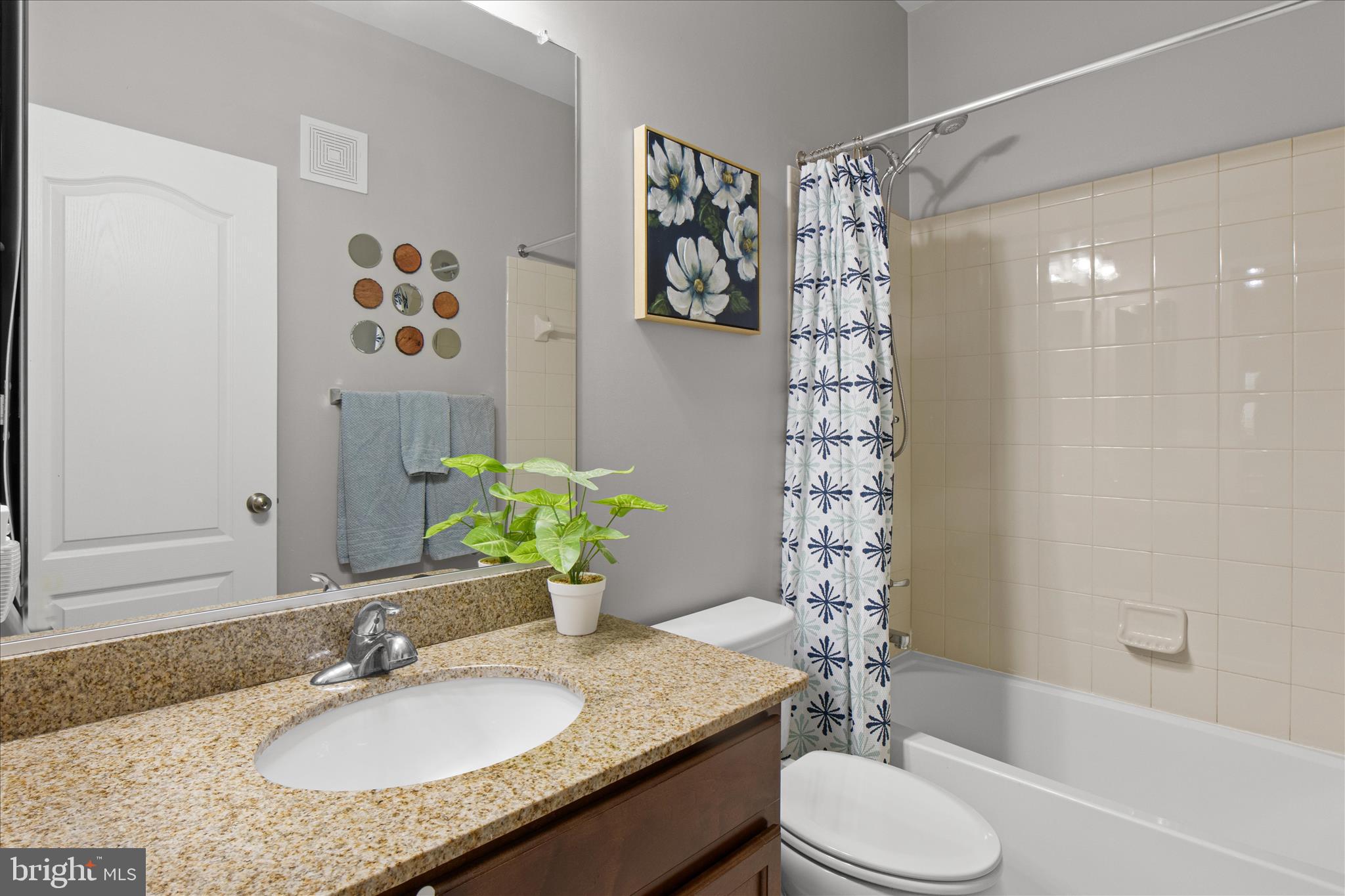 MERCER PARK CONDOMINIUM - Residential