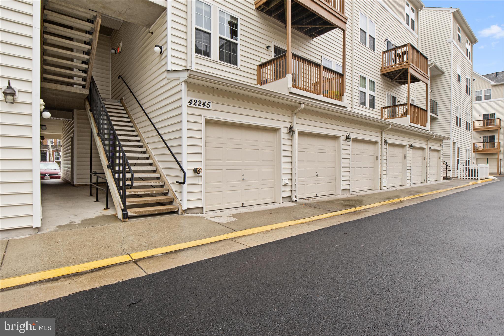 MERCER PARK CONDOMINIUM - Residential