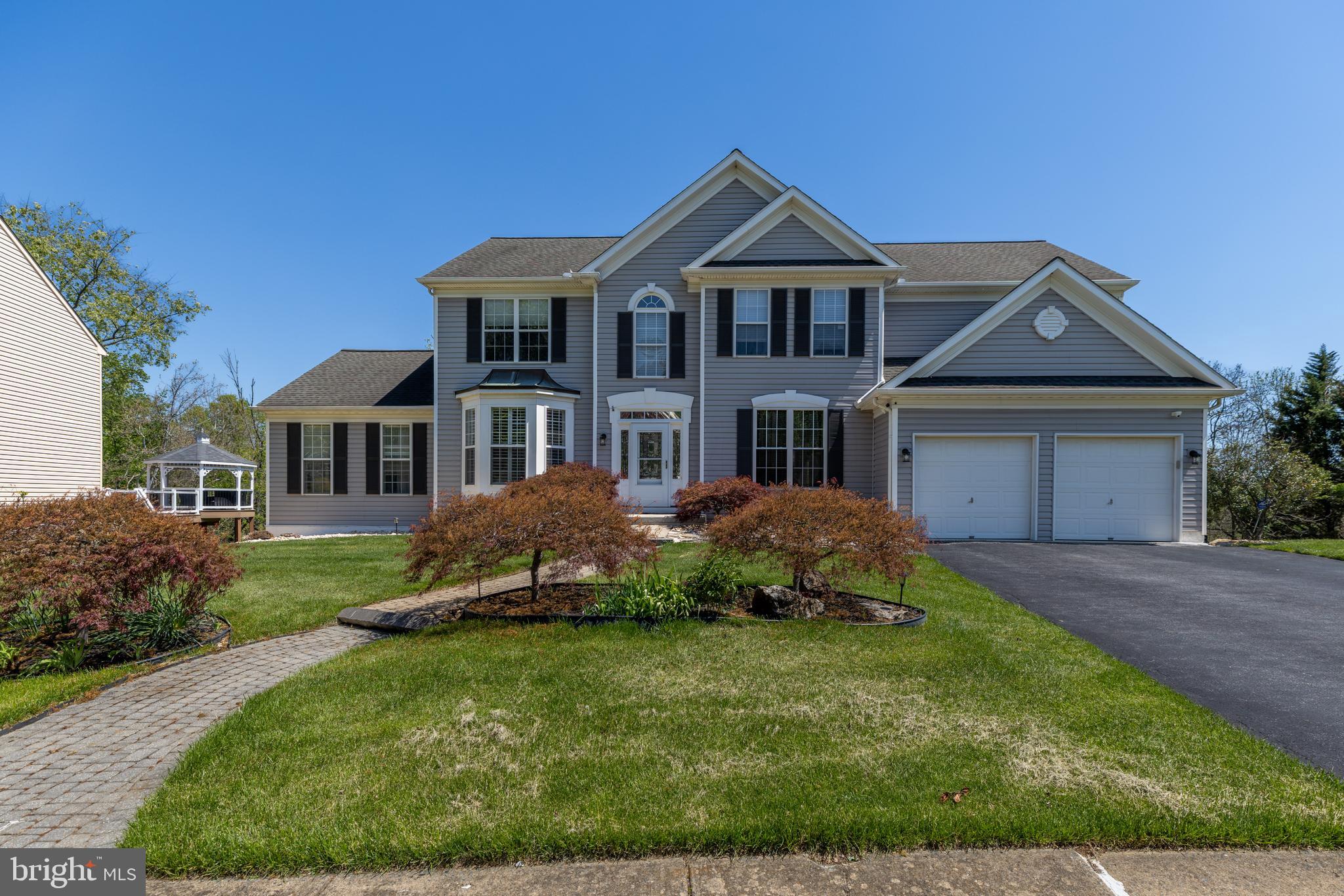 MIDDLE RUN CROSSIN - Residential