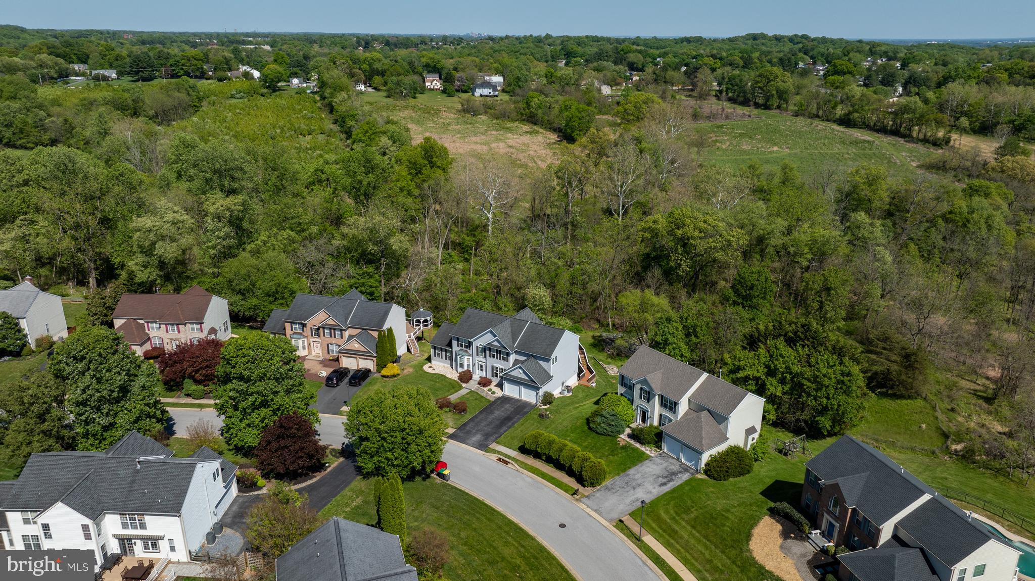 MIDDLE RUN CROSSIN - Residential