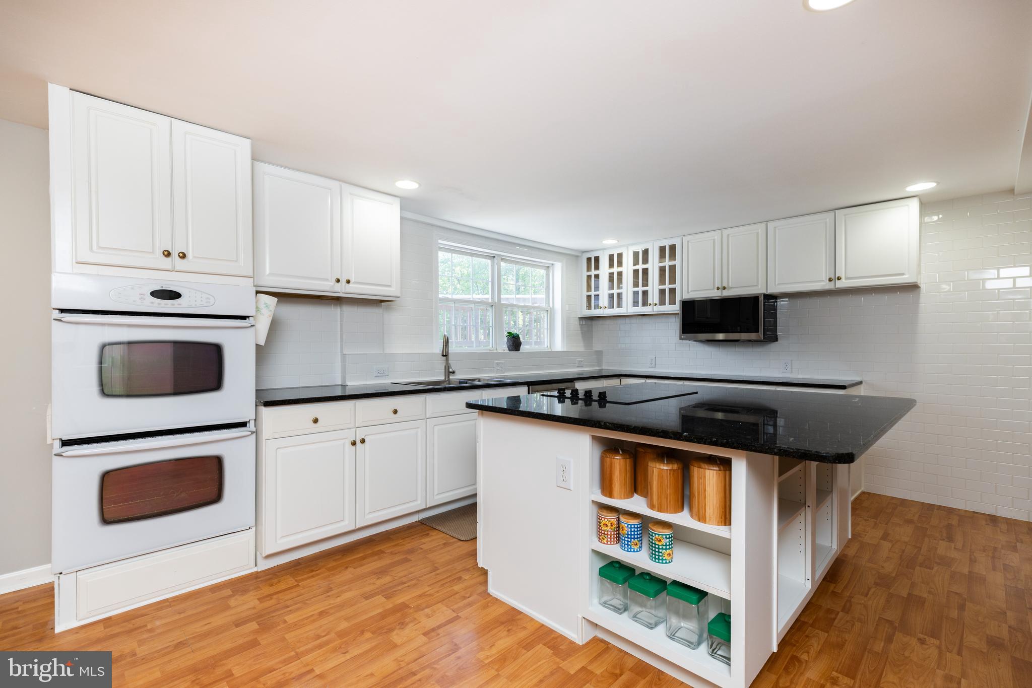 MIDDLE RUN CROSSIN - Residential
