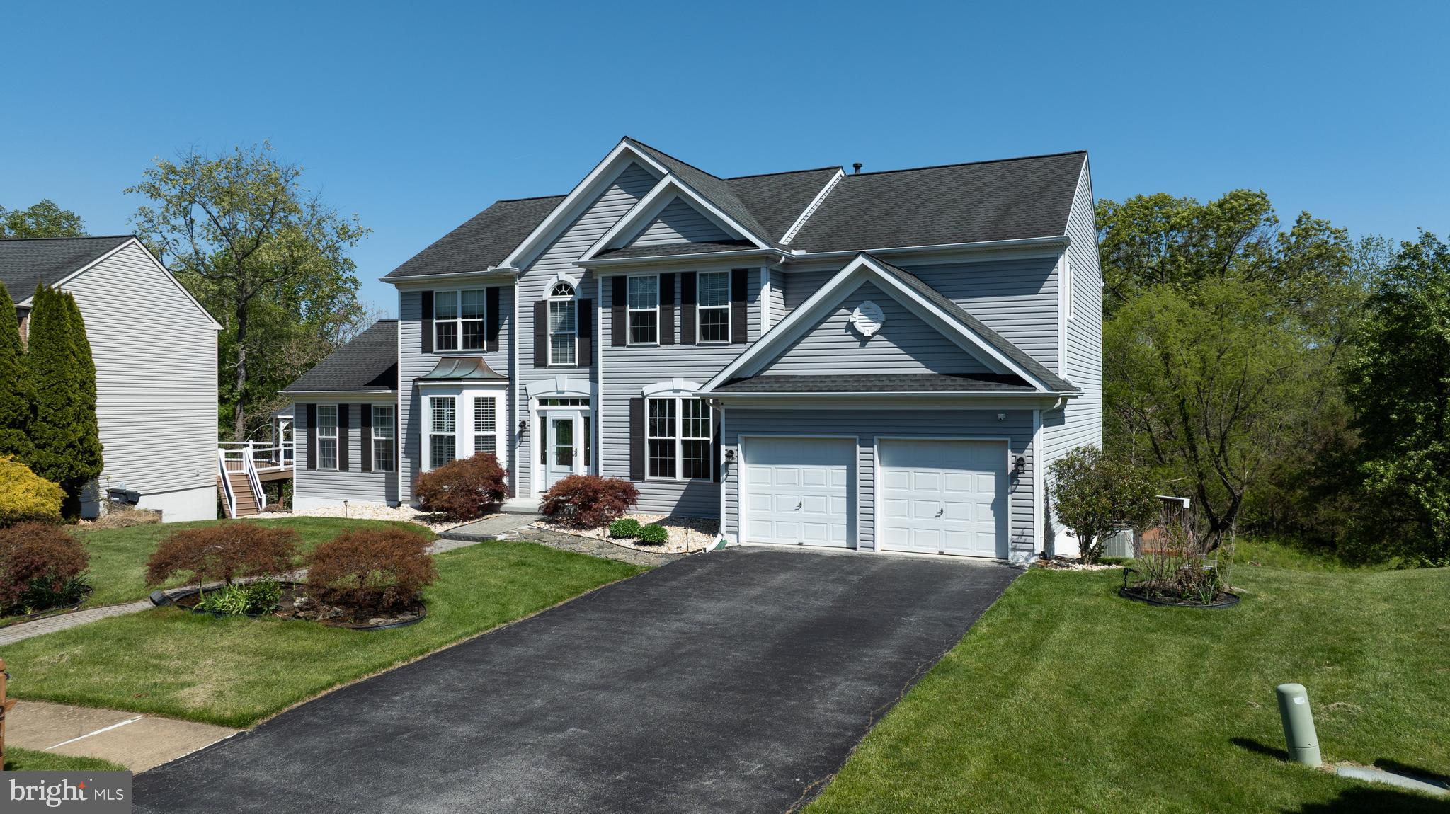 MIDDLE RUN CROSSIN - Residential
