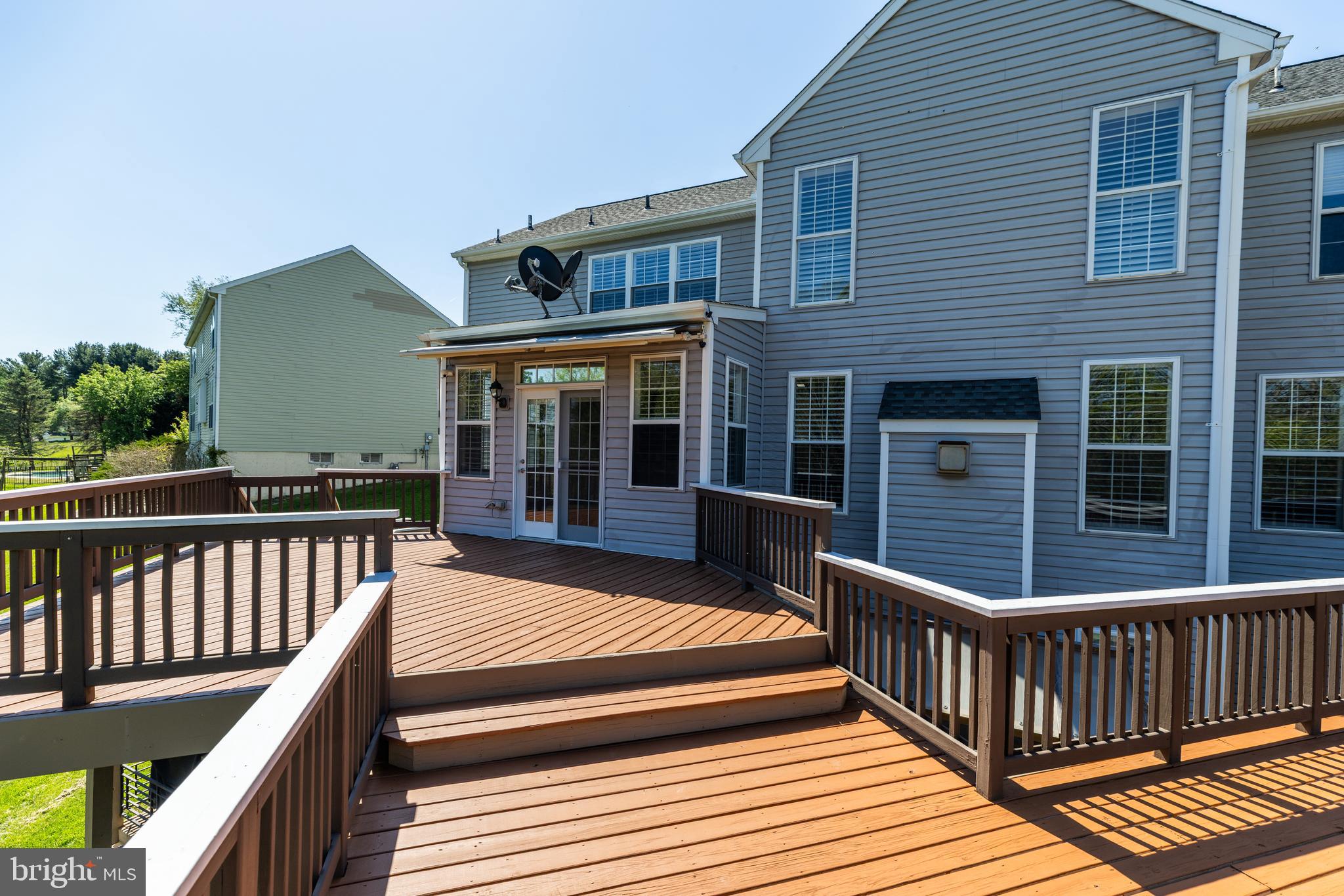 MIDDLE RUN CROSSIN - Residential