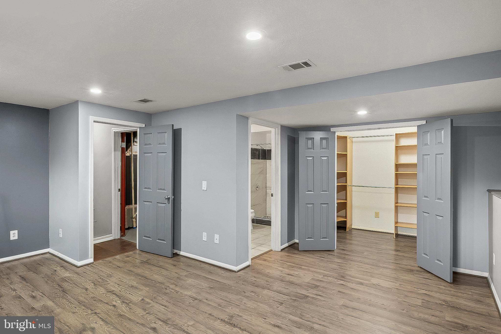 HARMANS WOODS - Residential