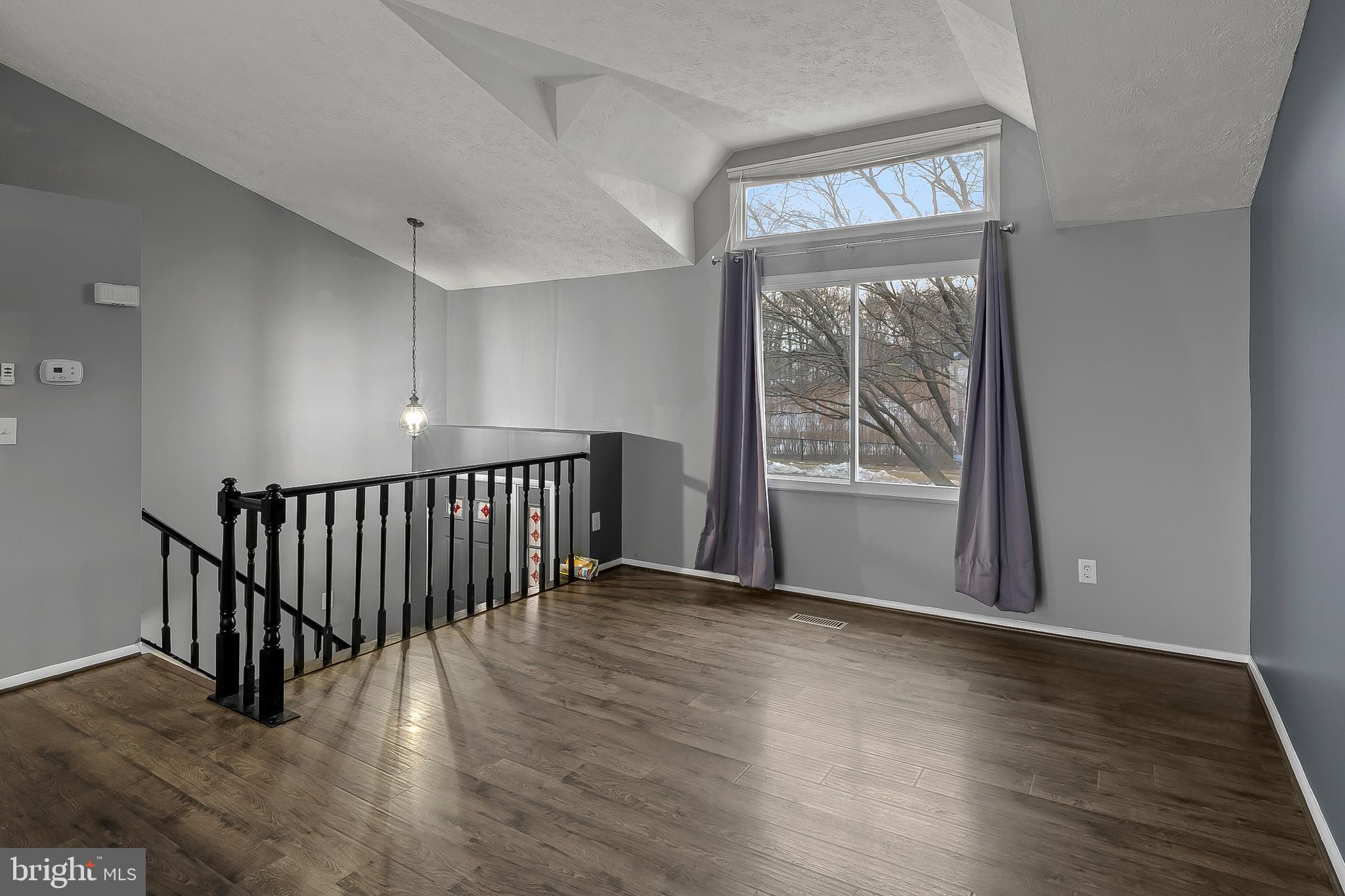 HARMANS WOODS - Residential