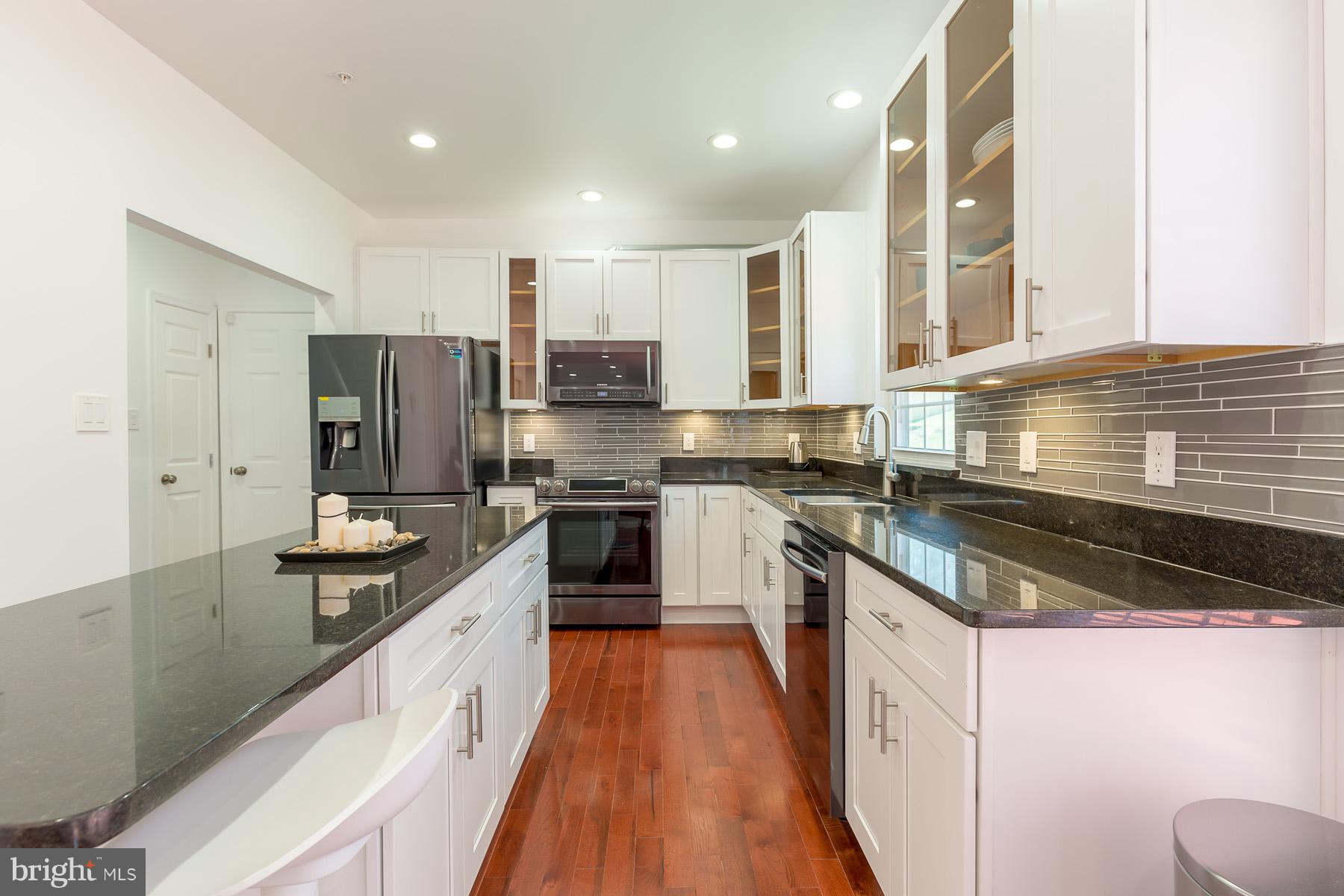 TANTALLON ON THE POTOMAC - Residential