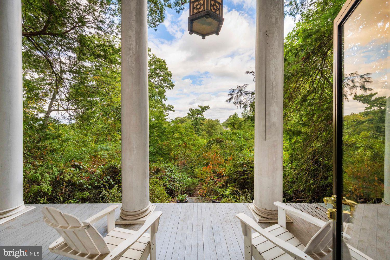 MONTICELLO PARK - Residential