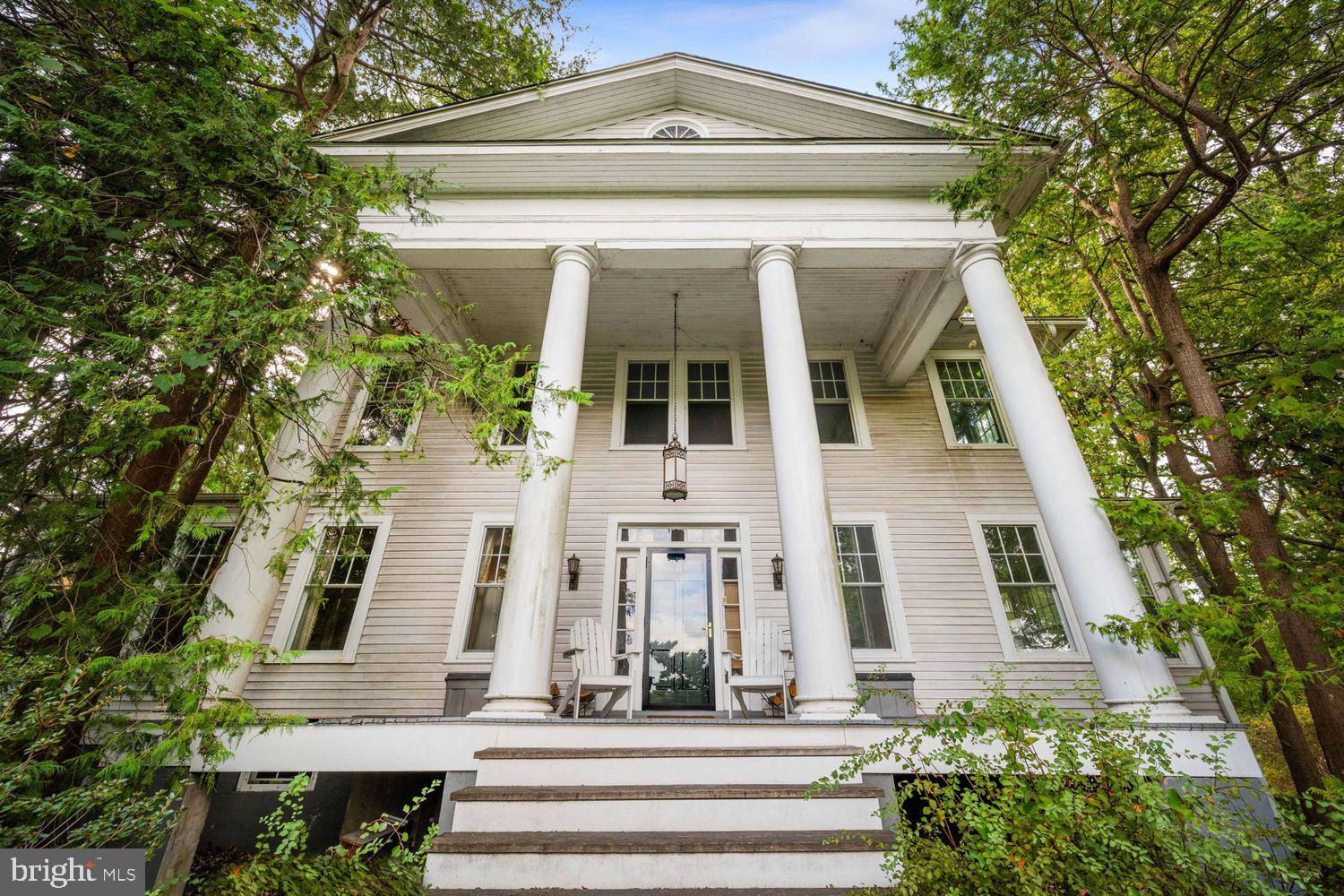 MONTICELLO PARK - Residential