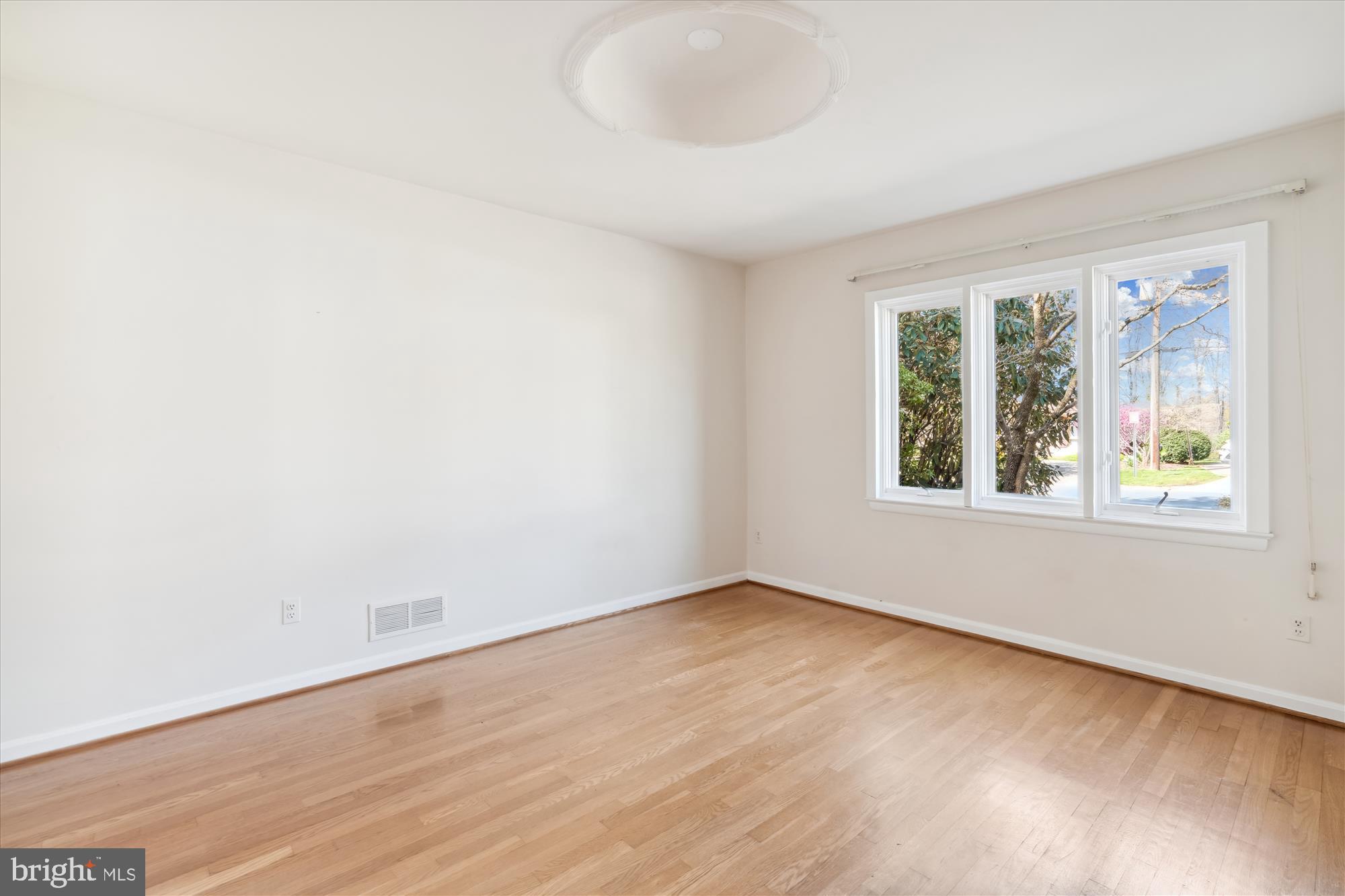 KENWOOD PARK - Residential