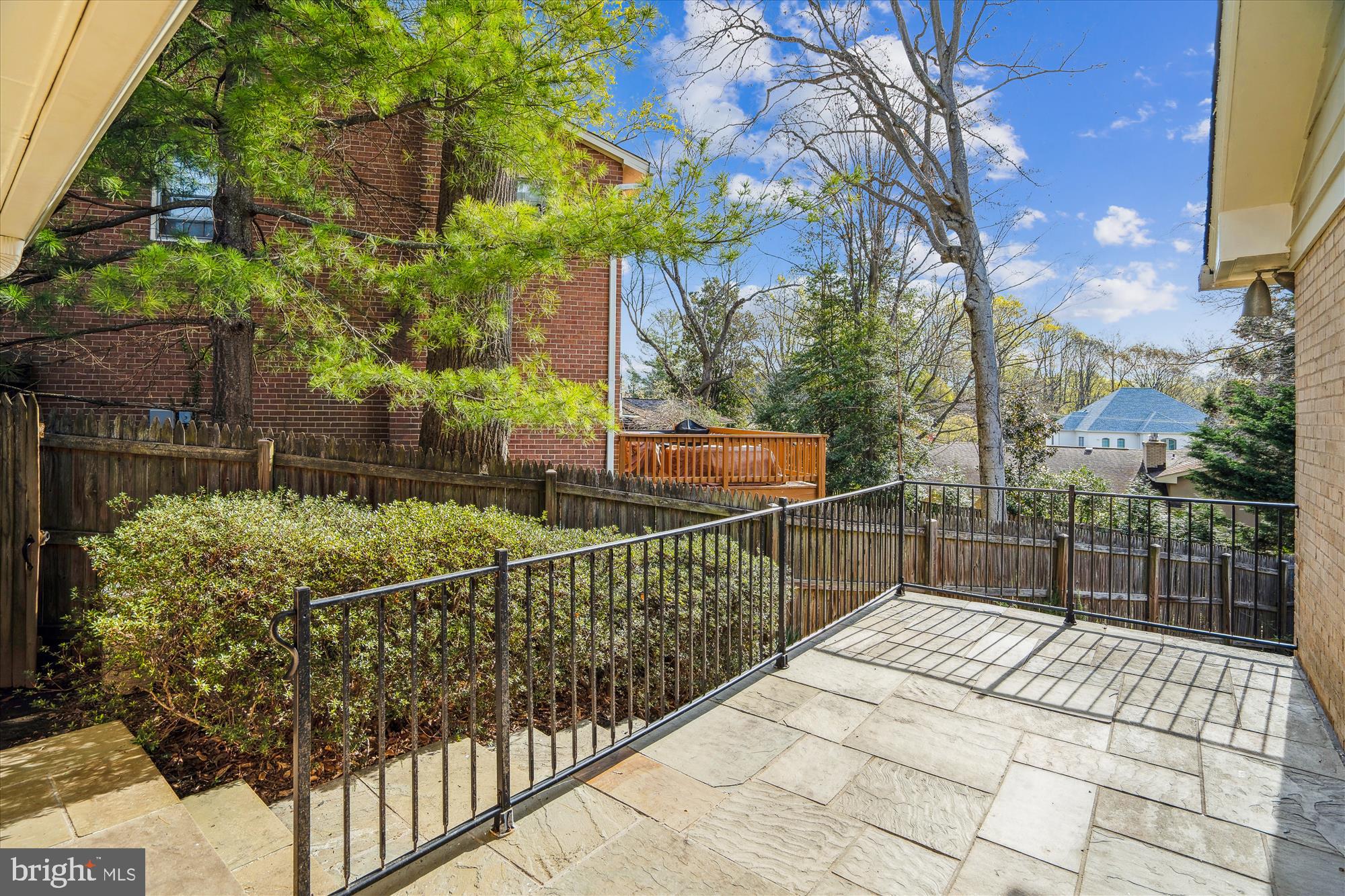 KENWOOD PARK - Residential