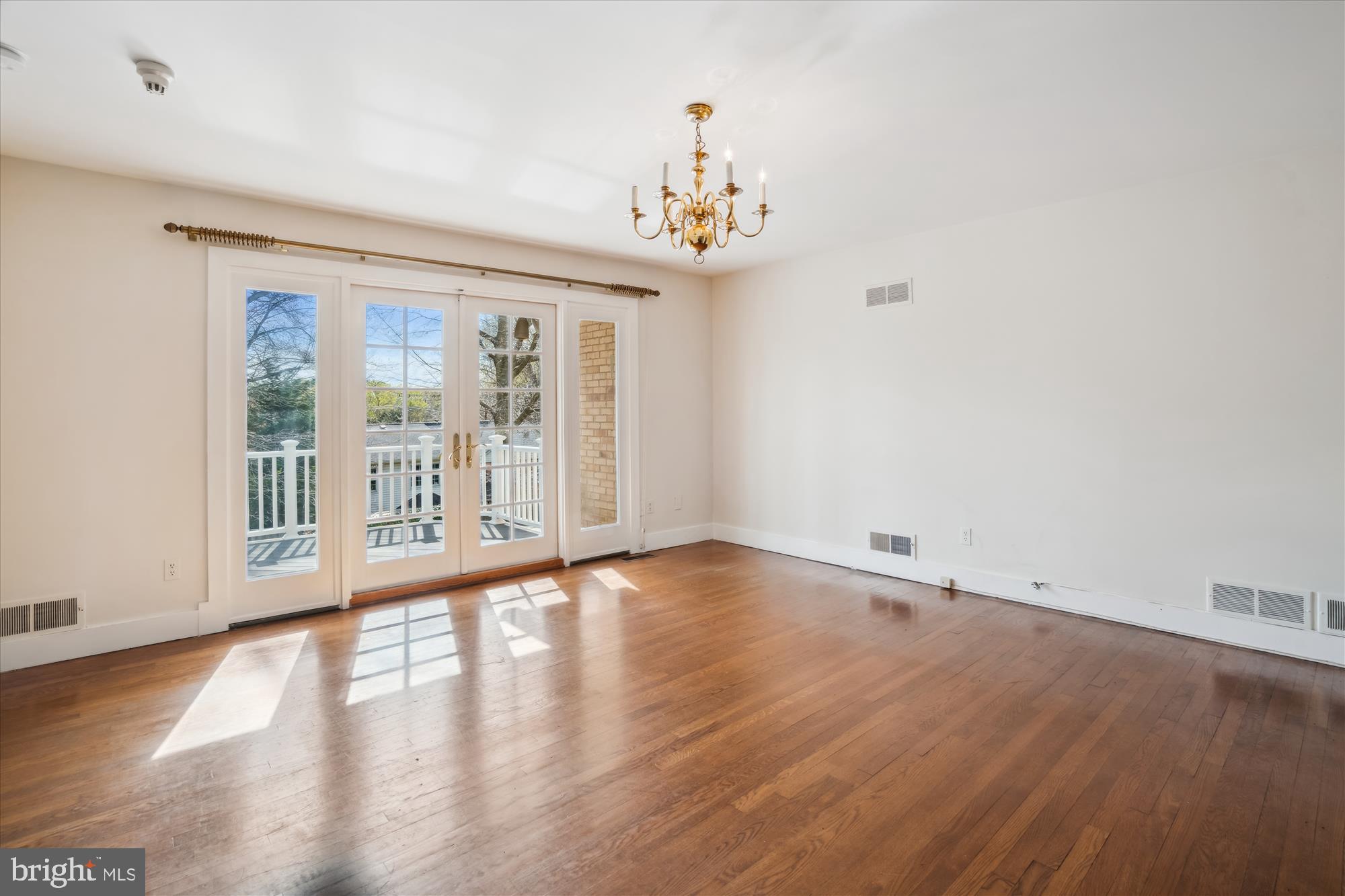 KENWOOD PARK - Residential