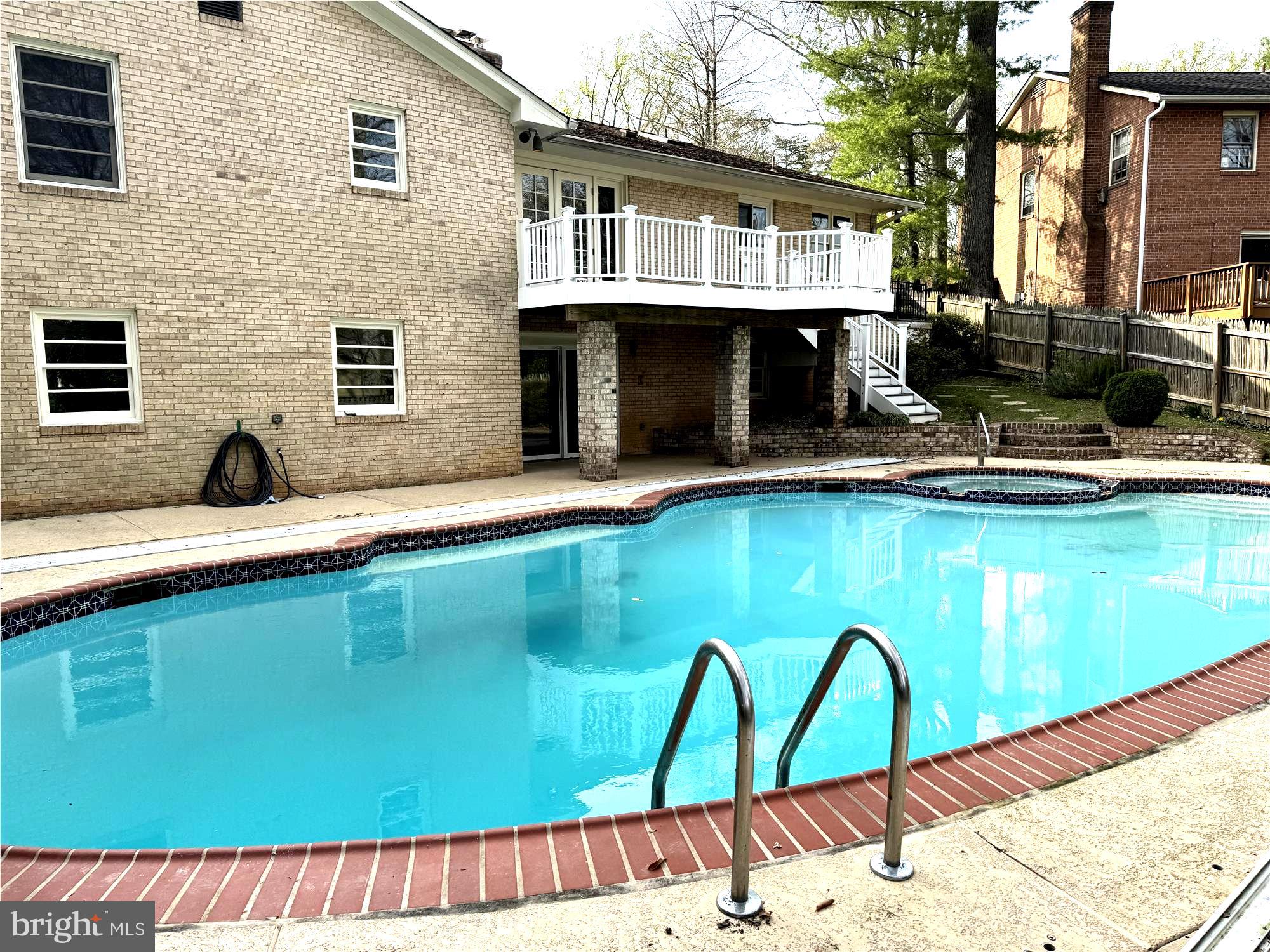 KENWOOD PARK - Residential