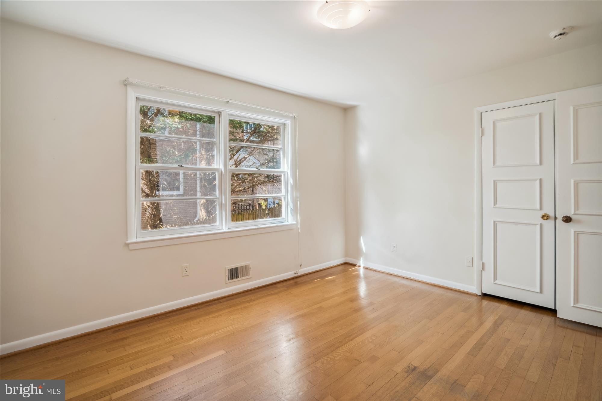 KENWOOD PARK - Residential