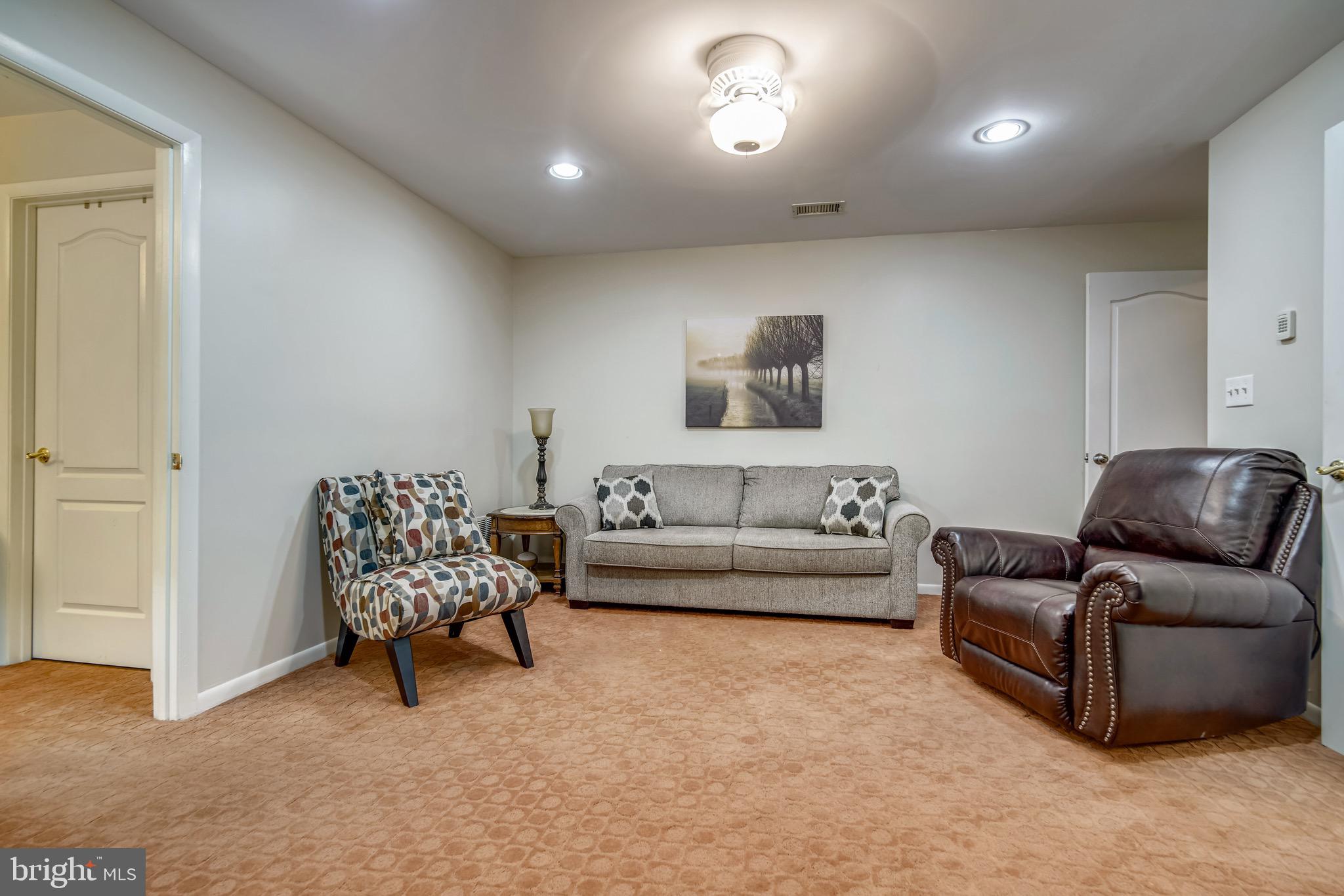 LOCUST GROVE ESTATES - Residential