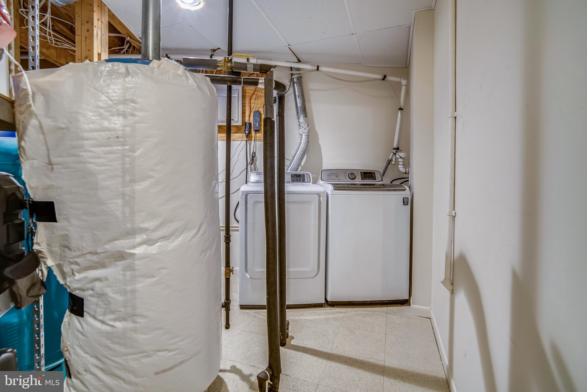 LOCUST GROVE ESTATES - Residential