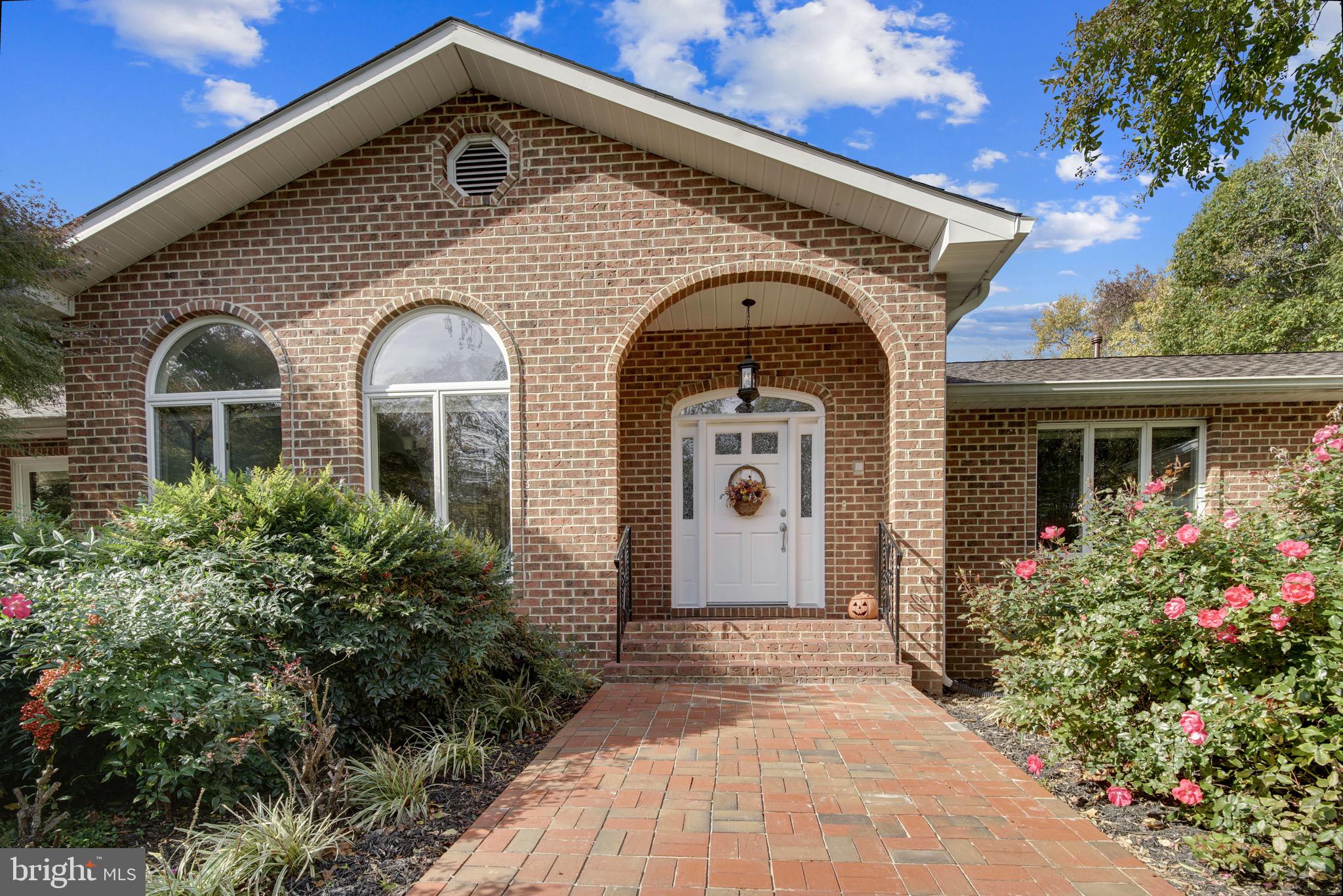 LOCUST GROVE ESTATES - Residential