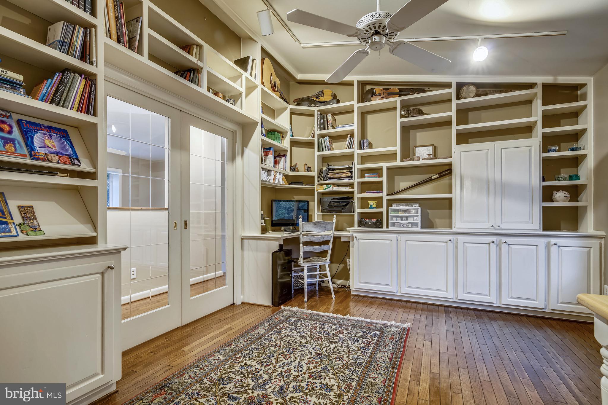 LOCUST GROVE ESTATES - Residential