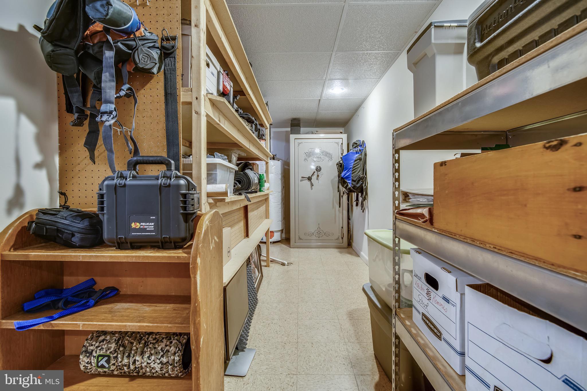 LOCUST GROVE ESTATES - Residential