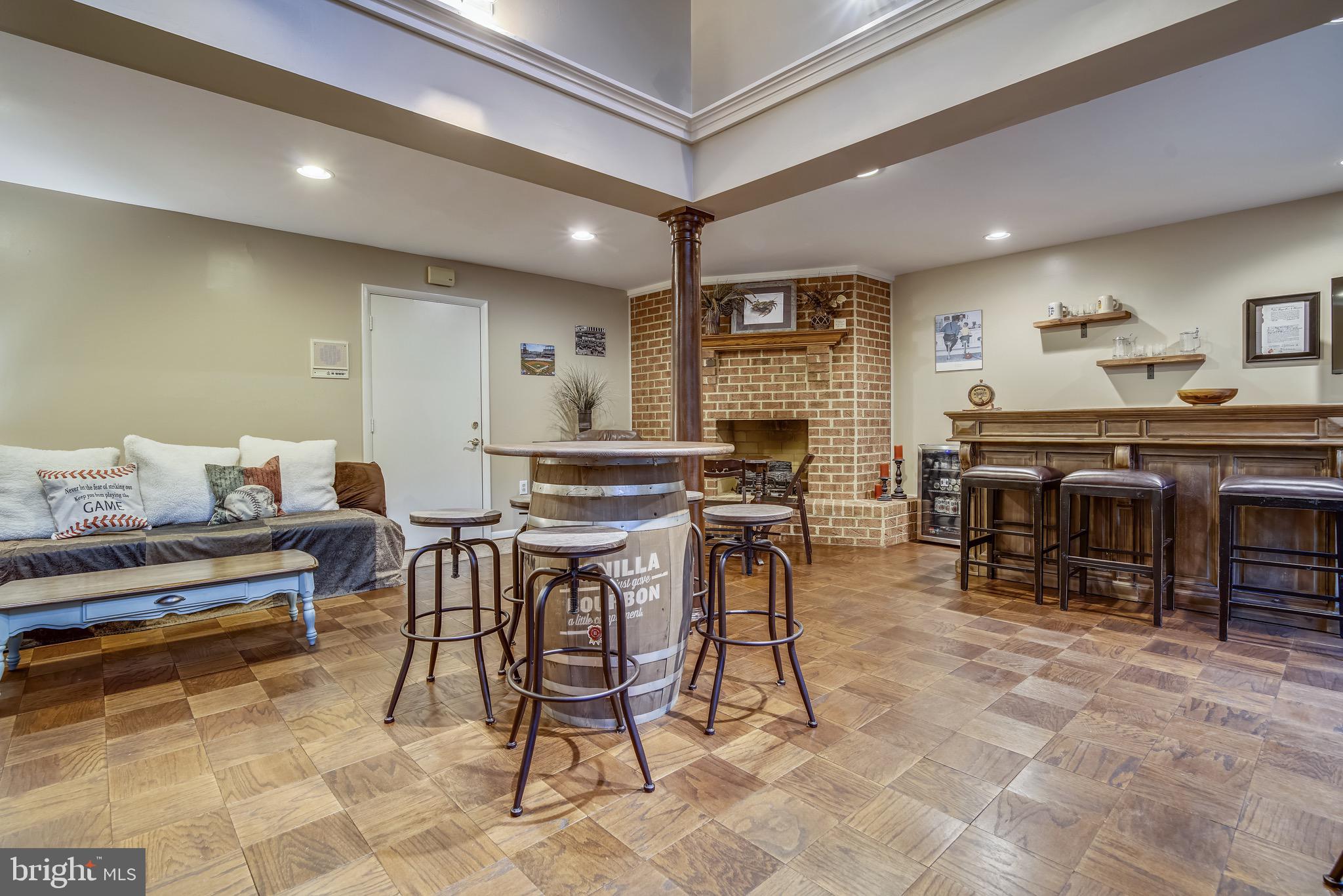 LOCUST GROVE ESTATES - Residential