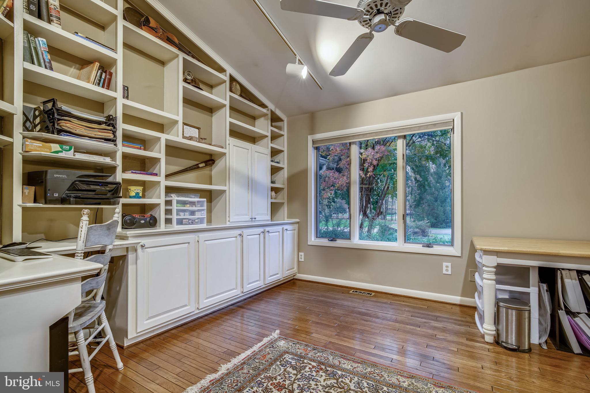 LOCUST GROVE ESTATES - Residential