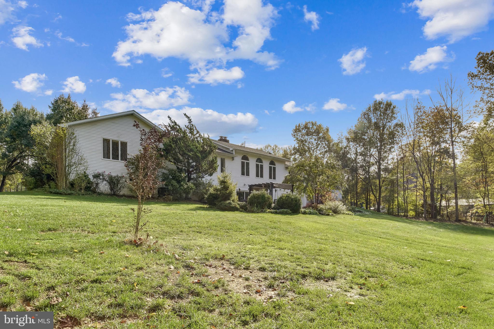 LOCUST GROVE ESTATES - Residential