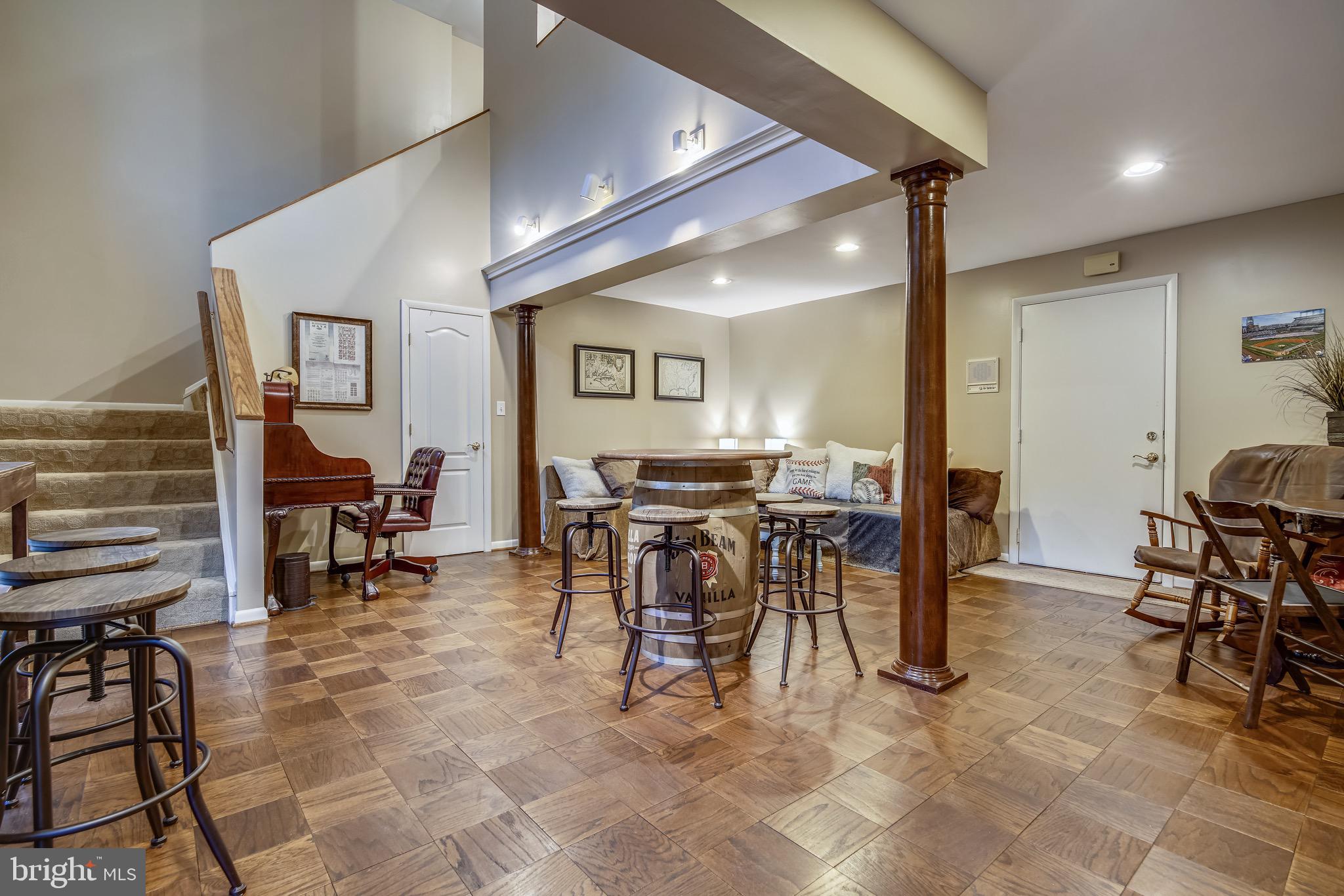 LOCUST GROVE ESTATES - Residential