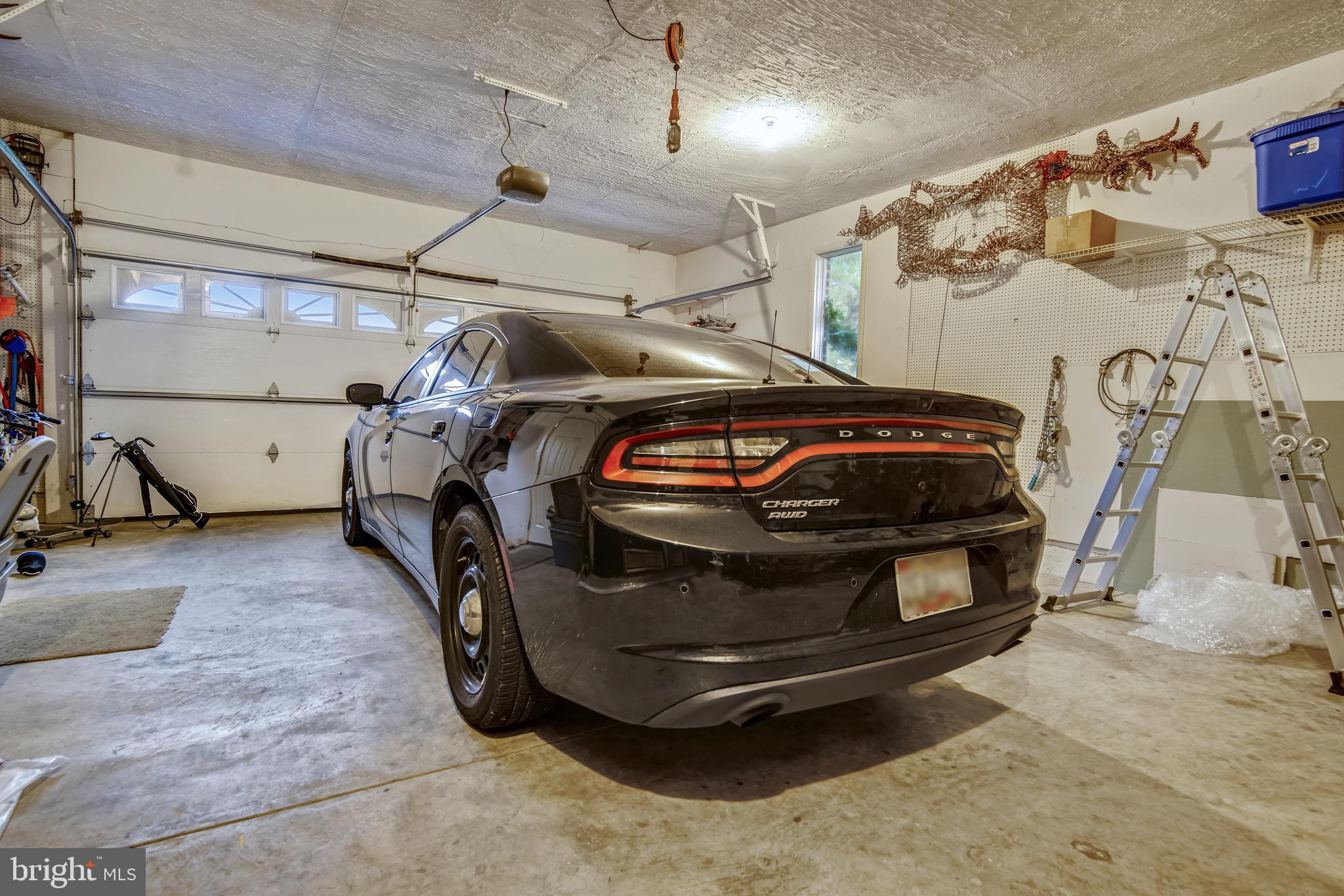 LOCUST GROVE ESTATES - Residential