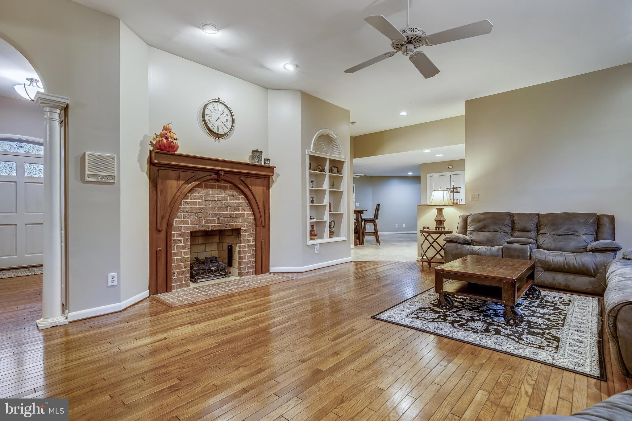 LOCUST GROVE ESTATES - Residential