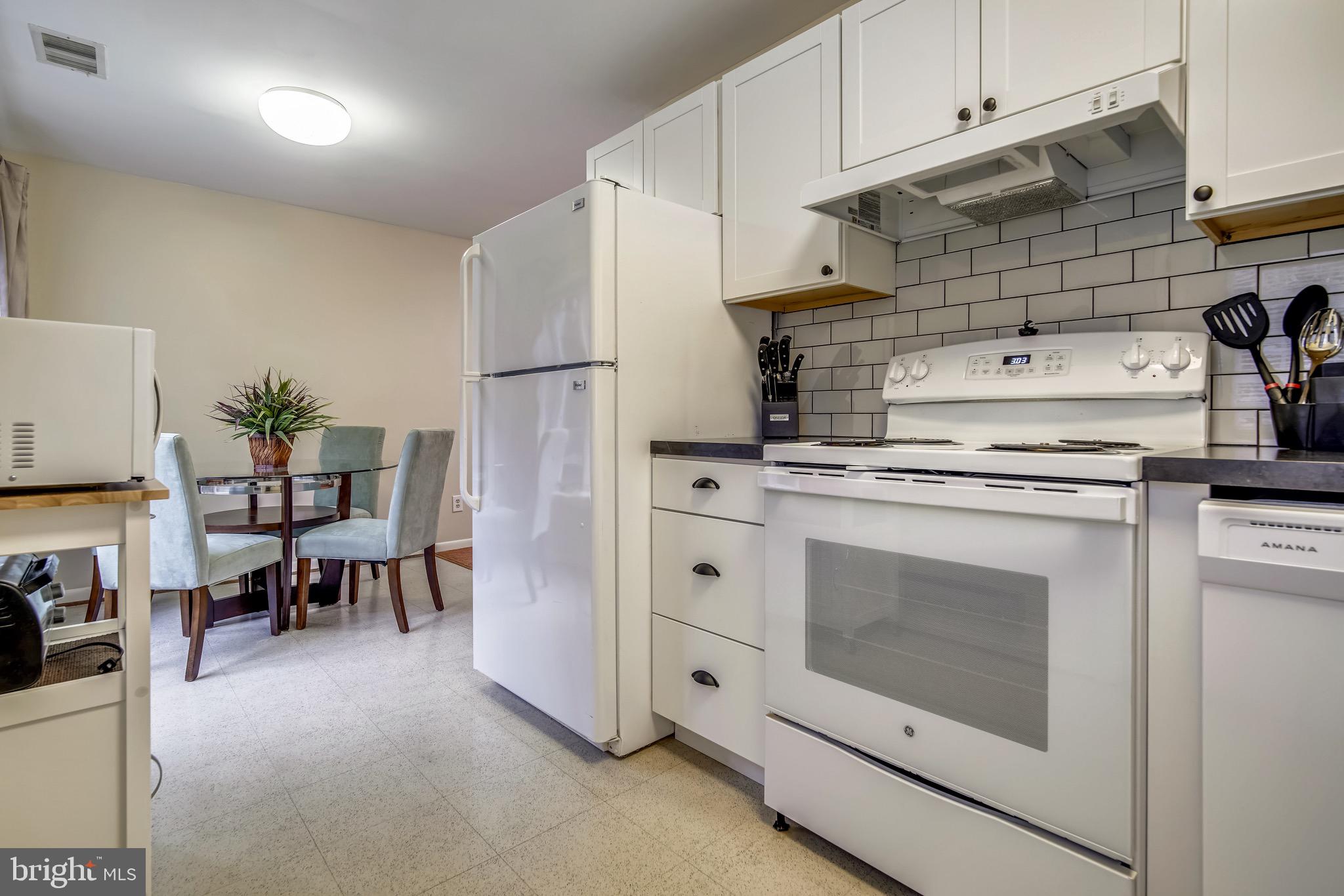 LOCUST GROVE ESTATES - Residential