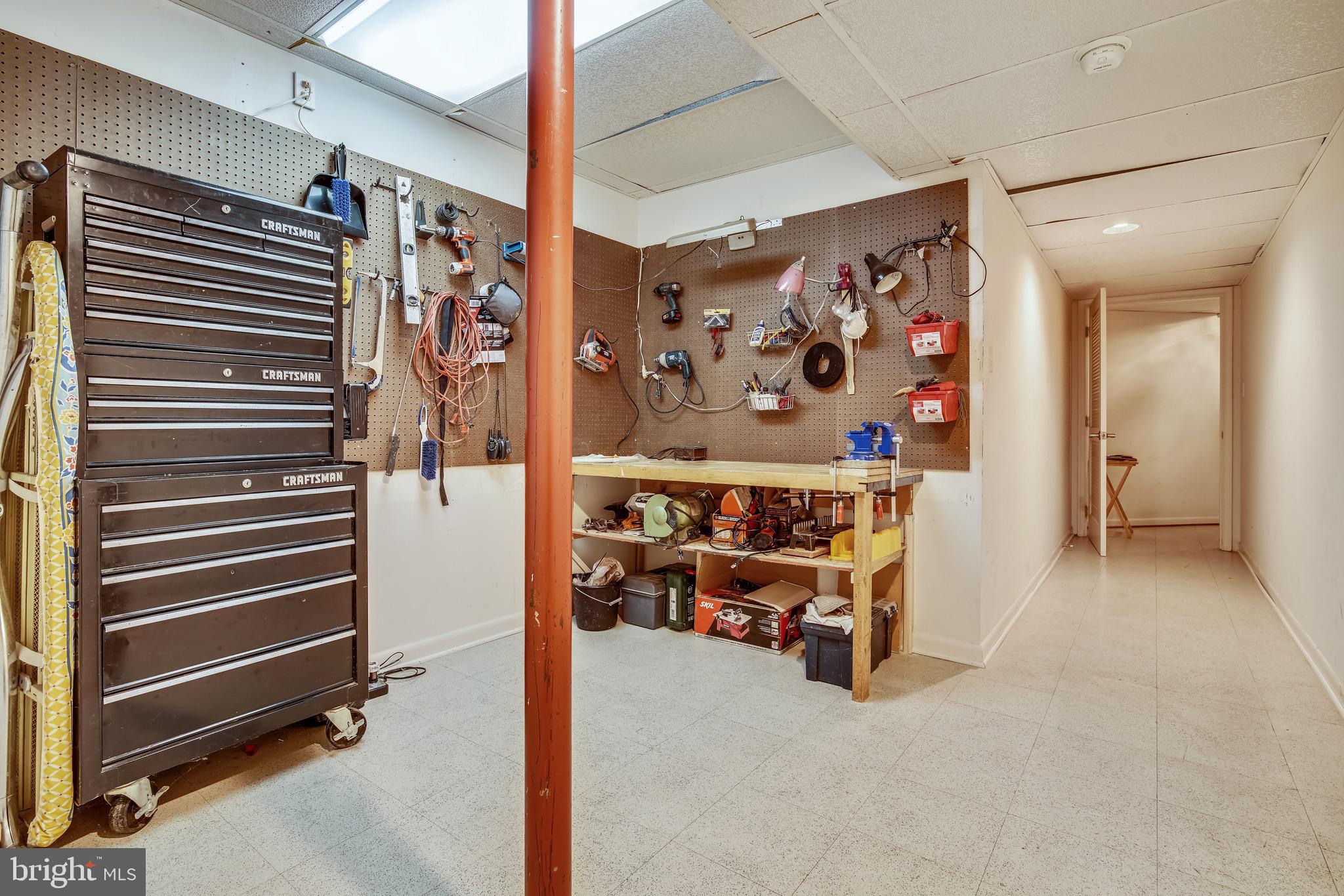 LOCUST GROVE ESTATES - Residential